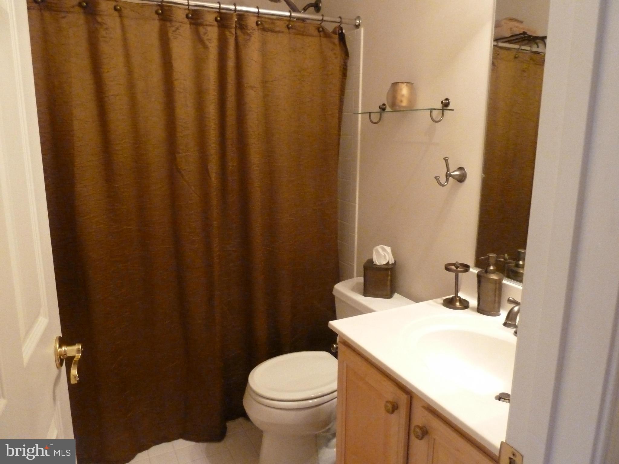 WILLOW OAKS - Residential Lease