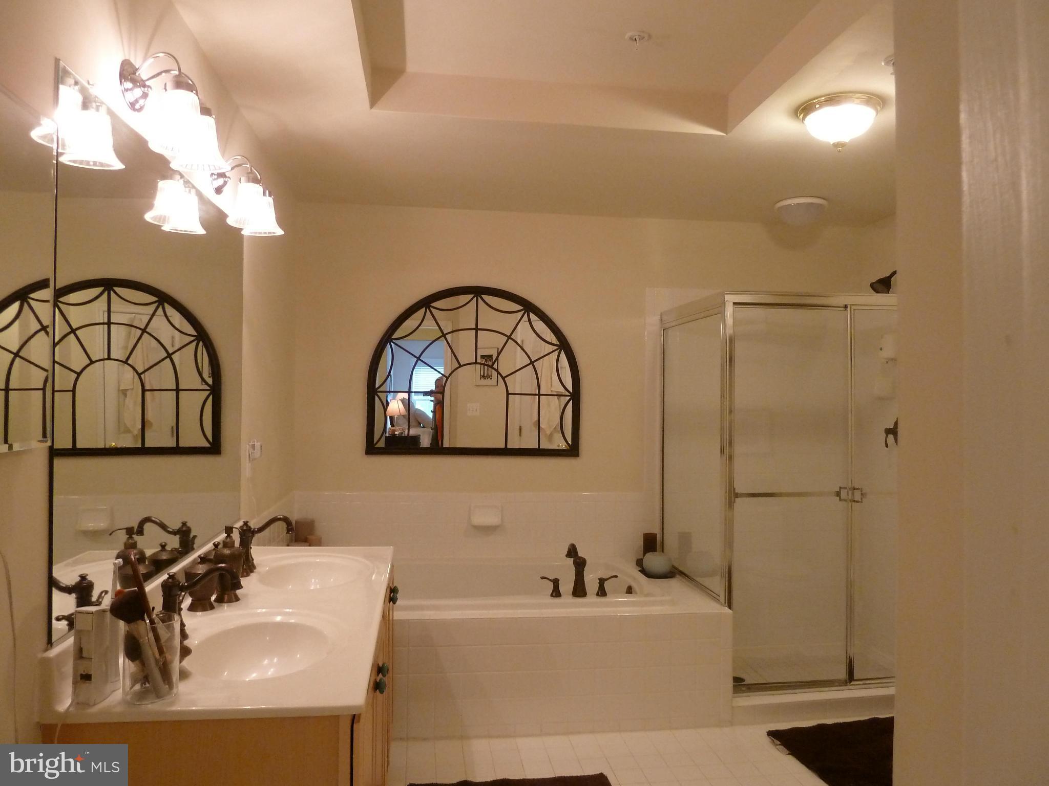 WILLOW OAKS - Residential Lease