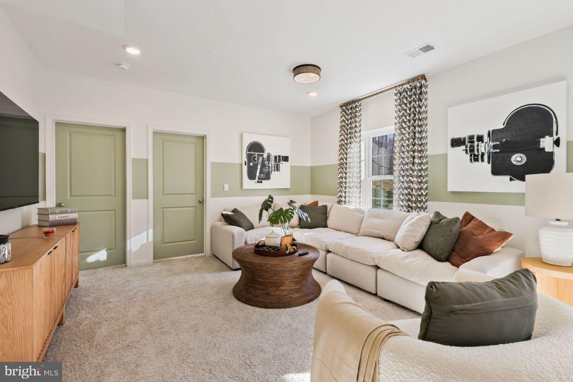 WEST WIND - Residential