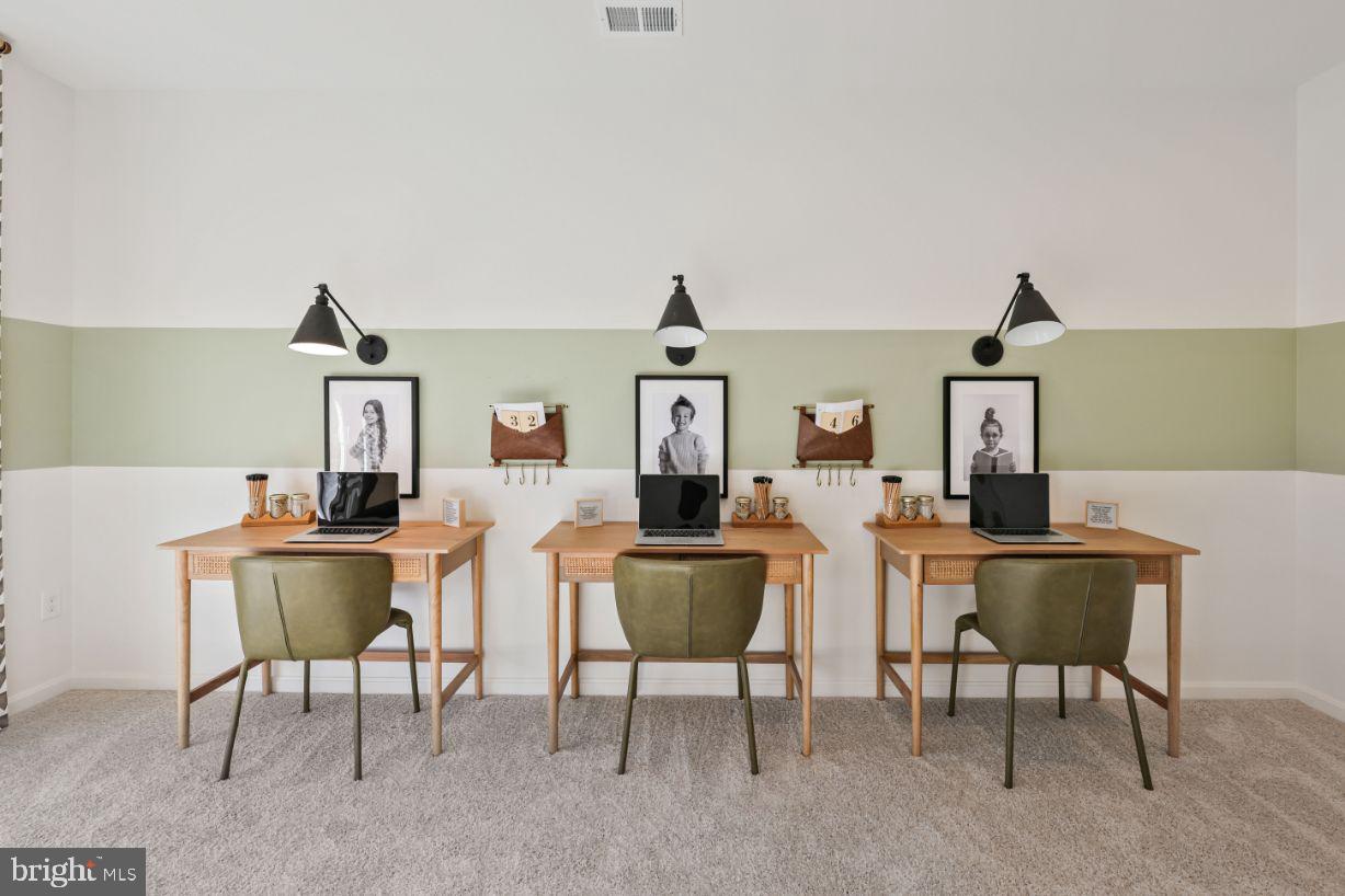 WEST WIND - Residential