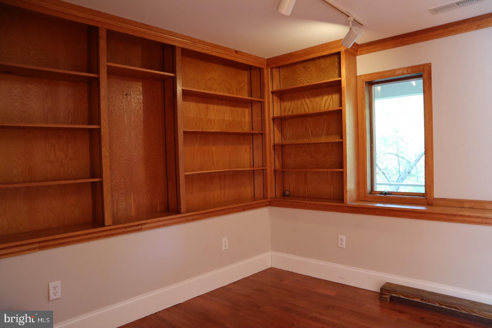 STILL POND CREEK - Residential