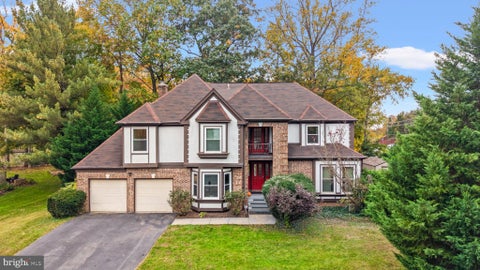 Photo of 11697 Gilman Lane, HERNDON, VA 20170 (MLS # VAFX2345698)