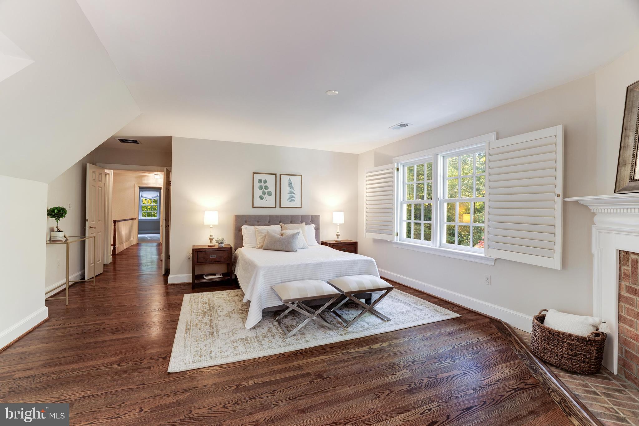 FALCON RIDGE - Residential