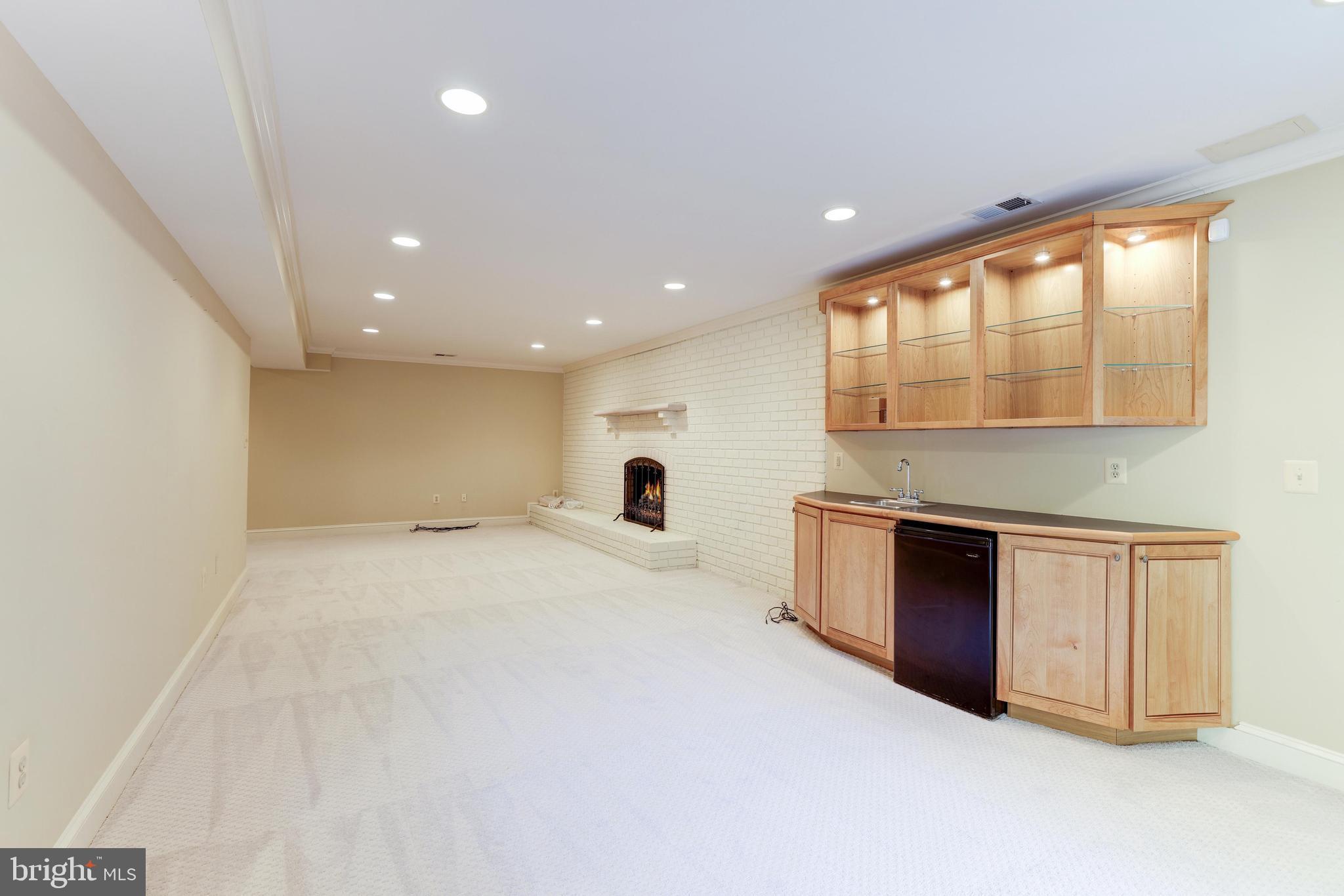 FALCON RIDGE - Residential