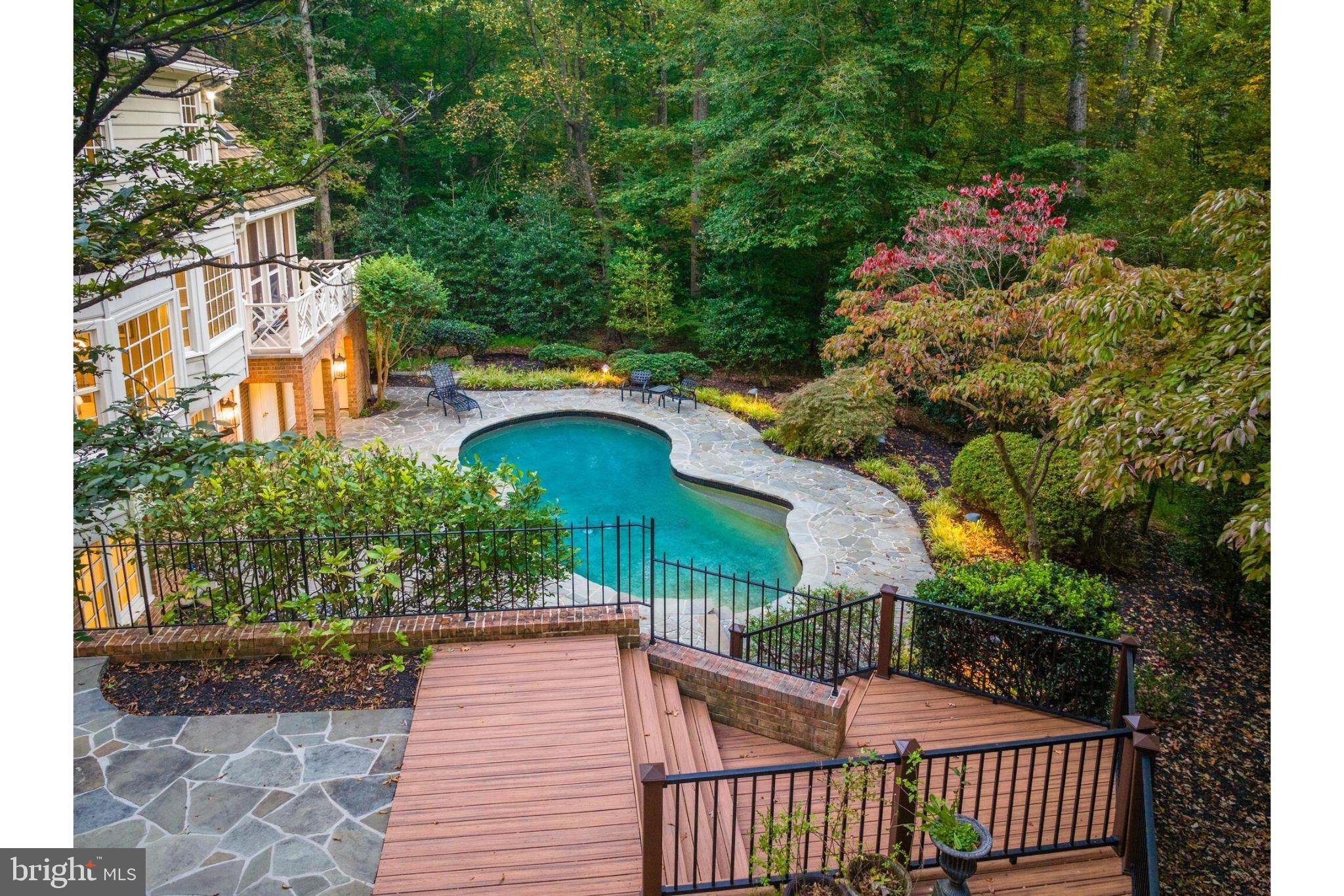 FALCON RIDGE - Residential