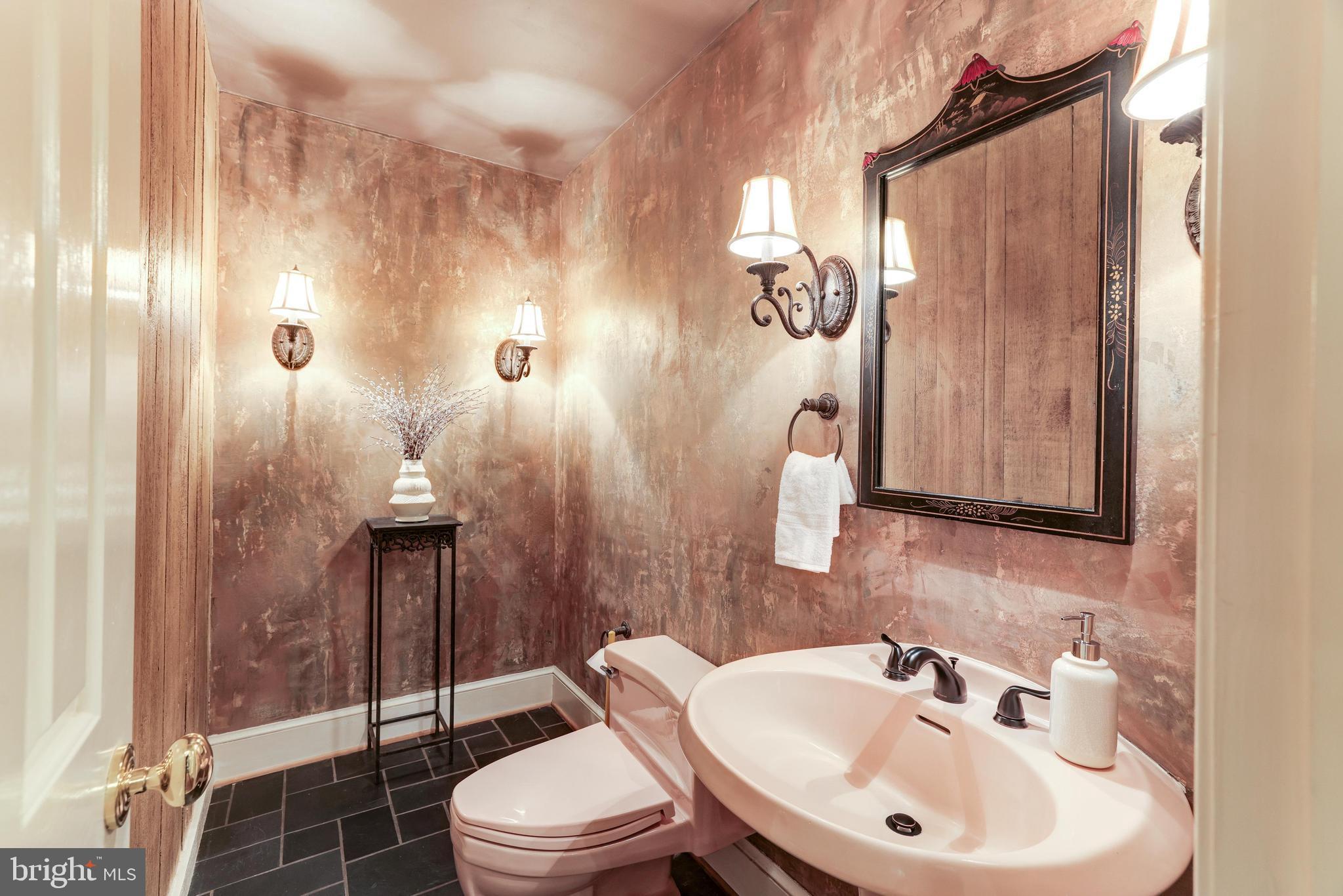 FALCON RIDGE - Residential