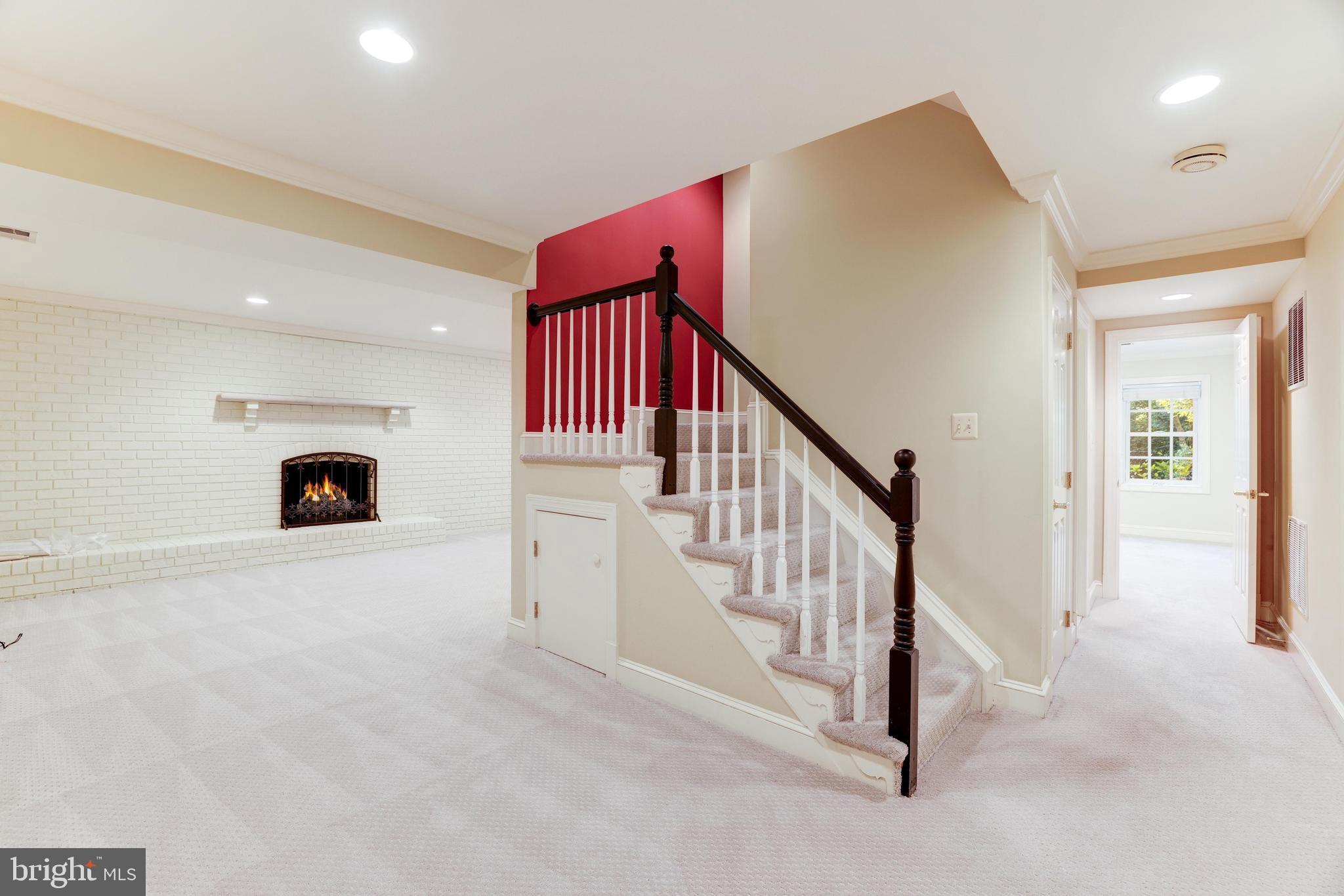 FALCON RIDGE - Residential