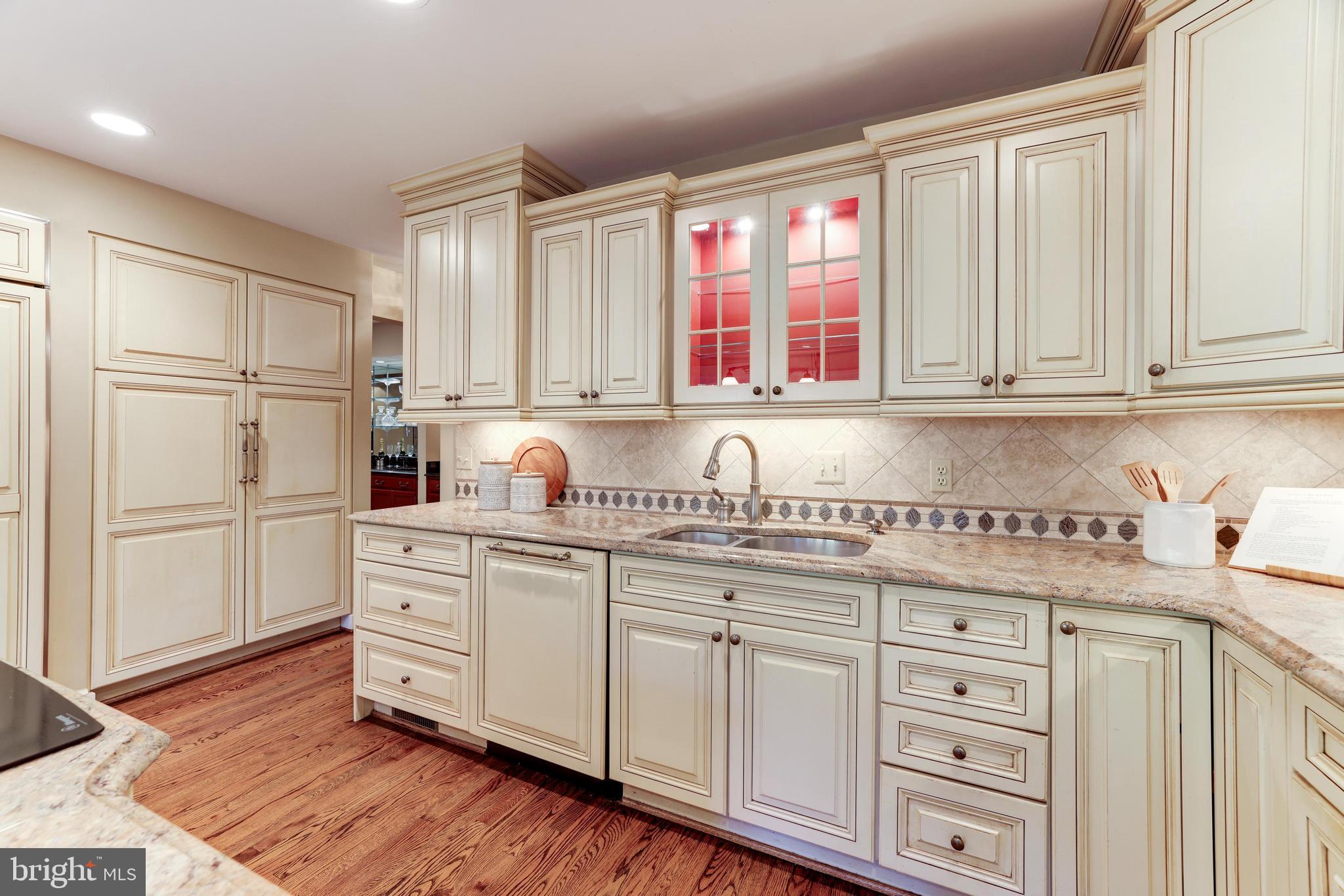 FALCON RIDGE - Residential