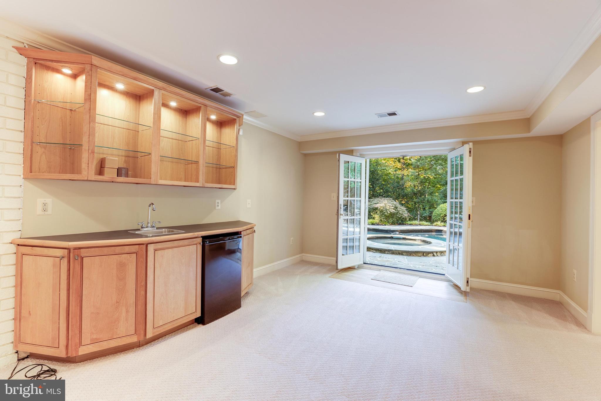 FALCON RIDGE - Residential