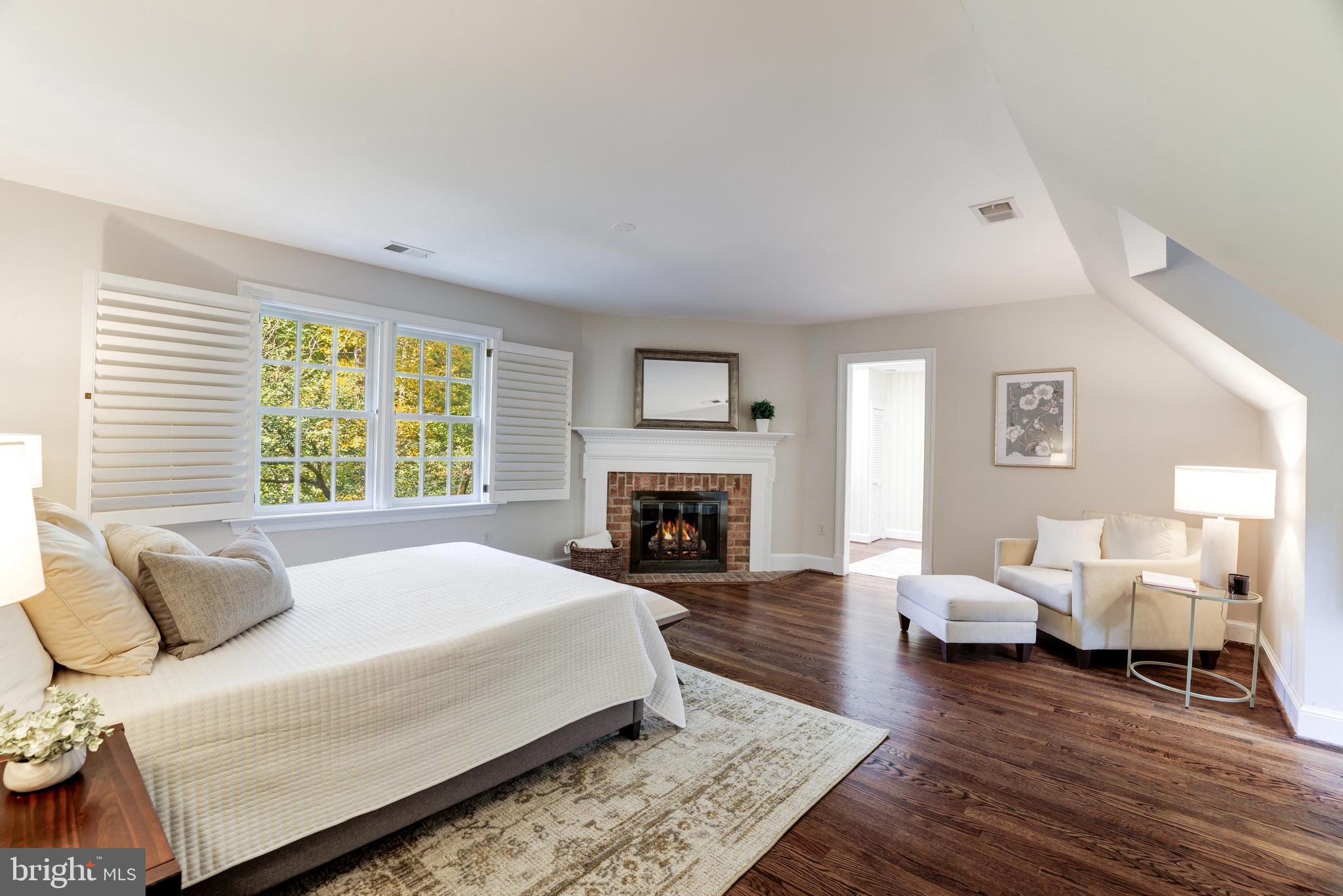 FALCON RIDGE - Residential