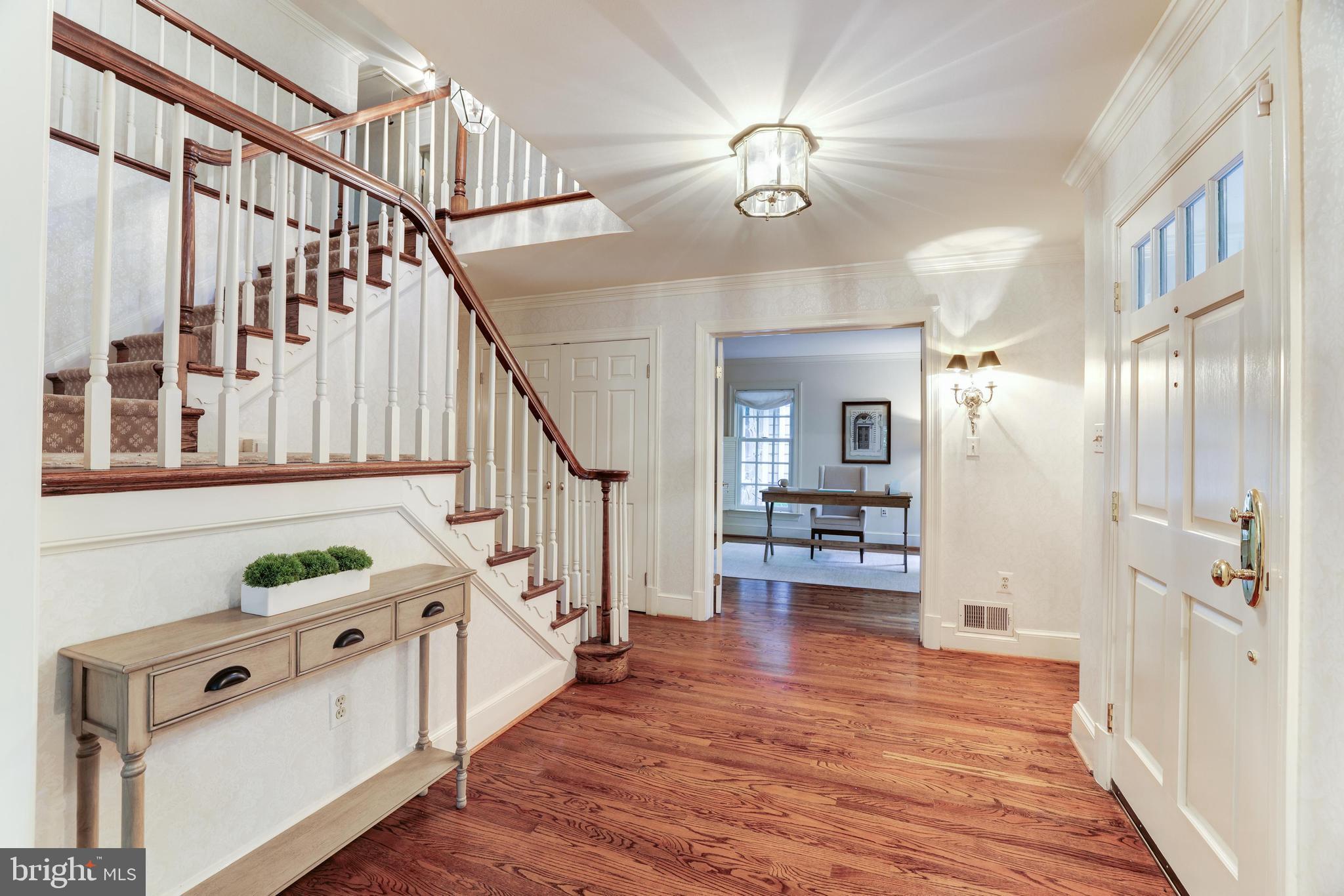 FALCON RIDGE - Residential