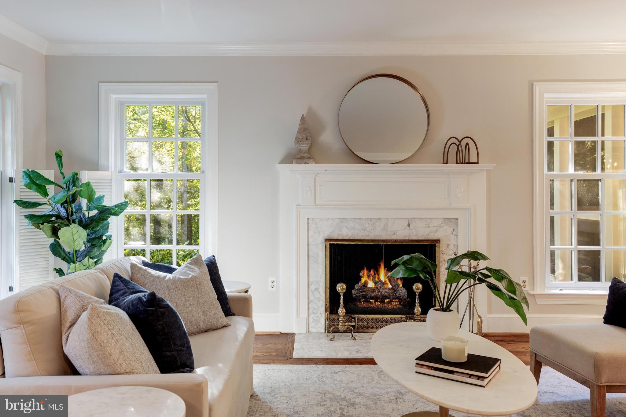 FALCON RIDGE - Residential