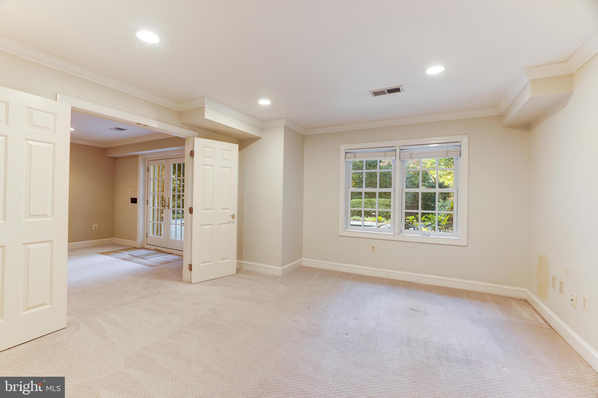 FALCON RIDGE - Residential