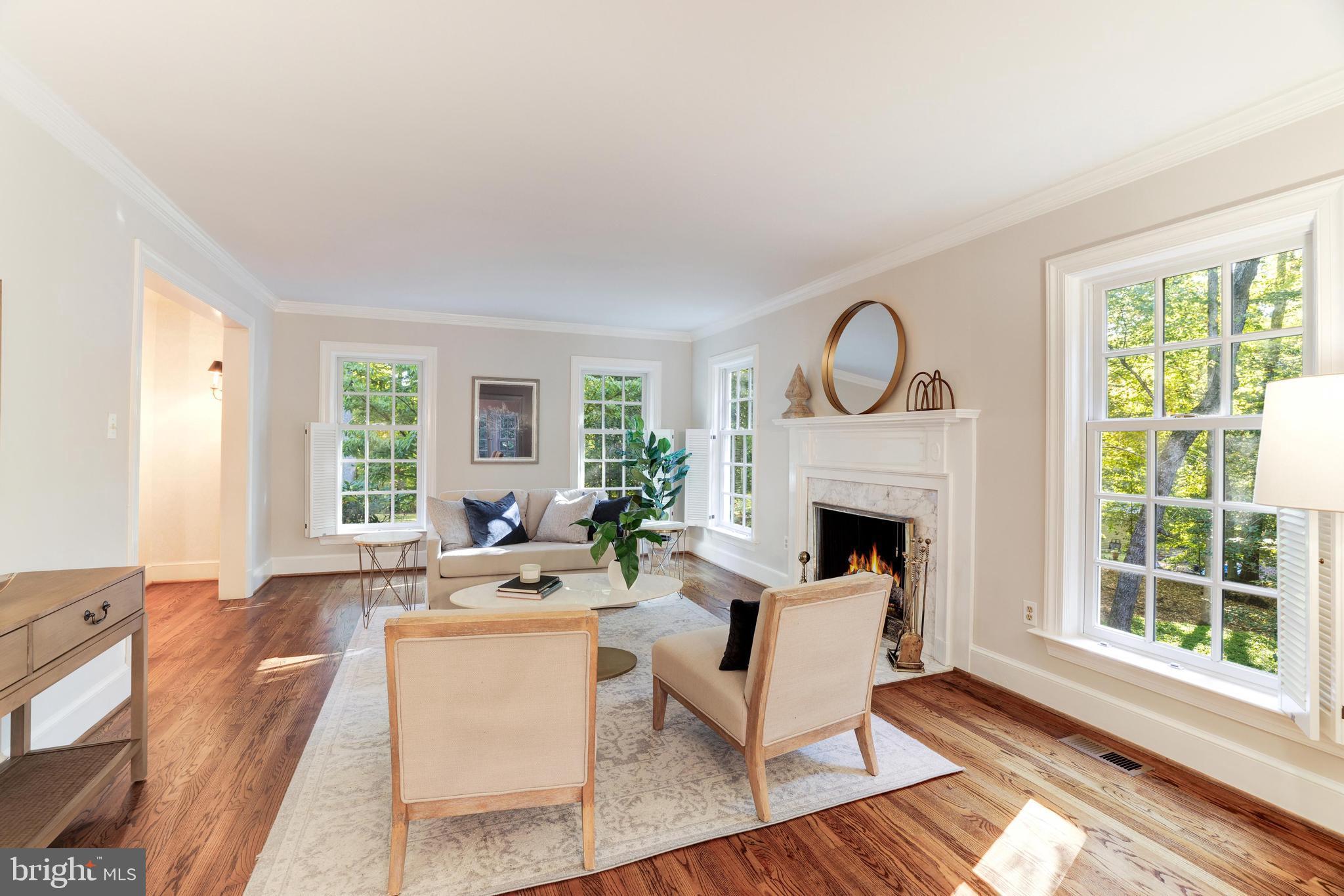 FALCON RIDGE - Residential