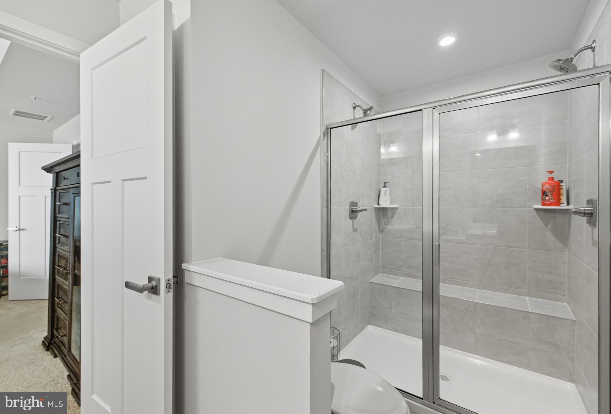 WESTPHALIA - Residential Lease