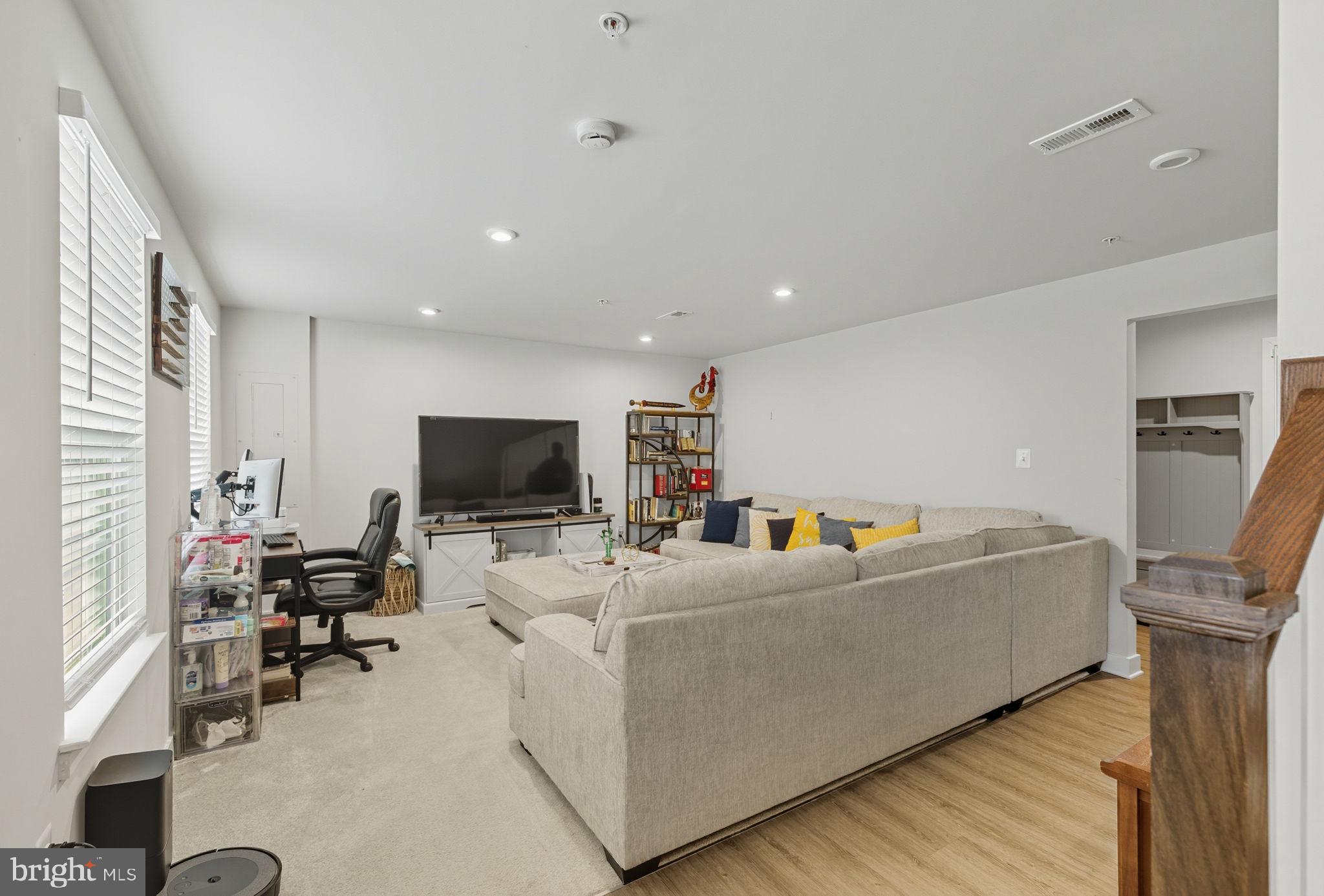 WESTPHALIA - Residential Lease