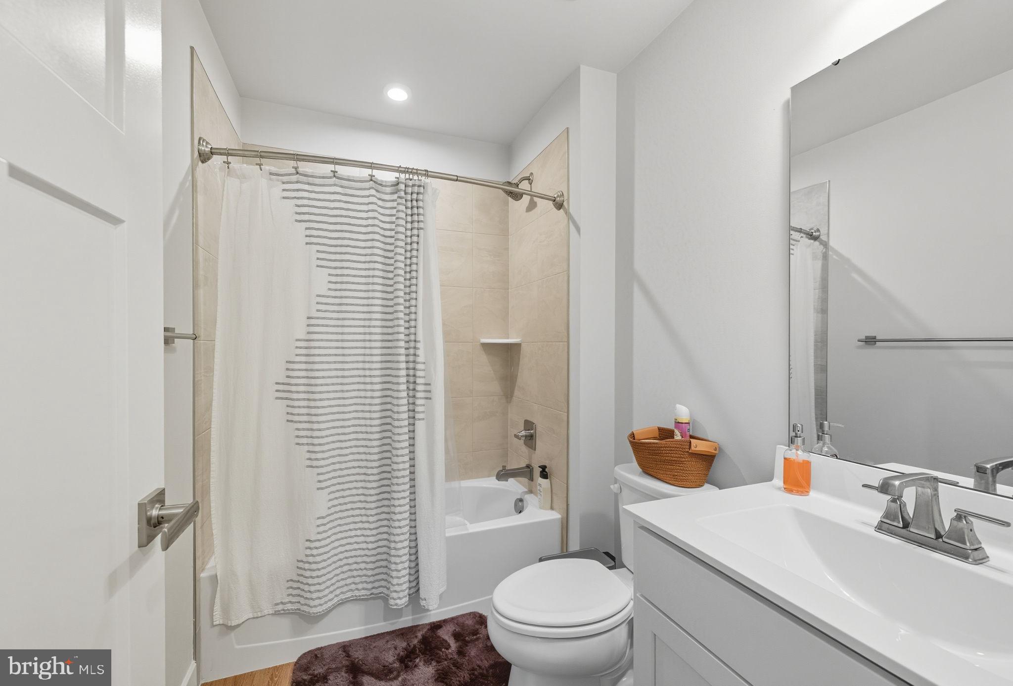 WESTPHALIA - Residential Lease