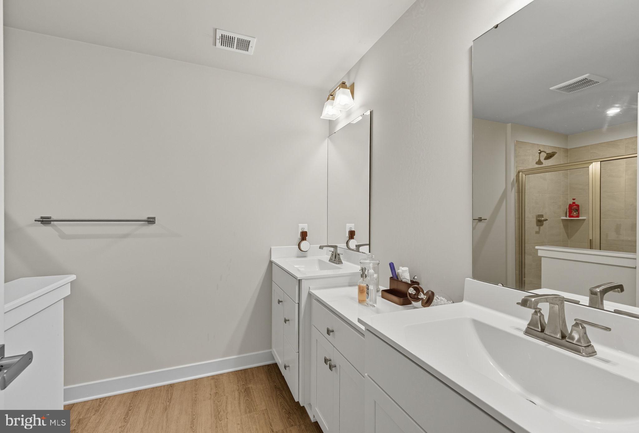 WESTPHALIA - Residential Lease