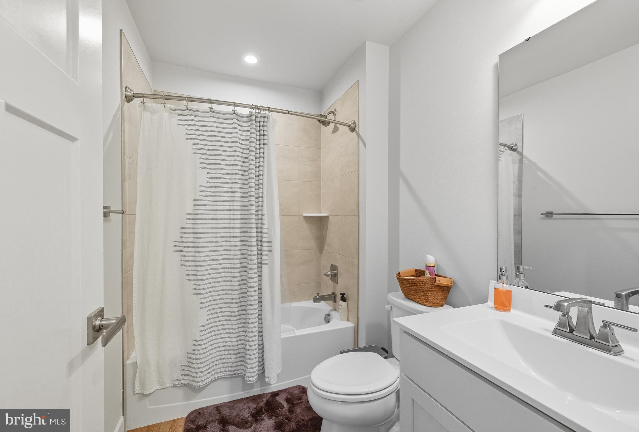 WESTPHALIA - Residential Lease