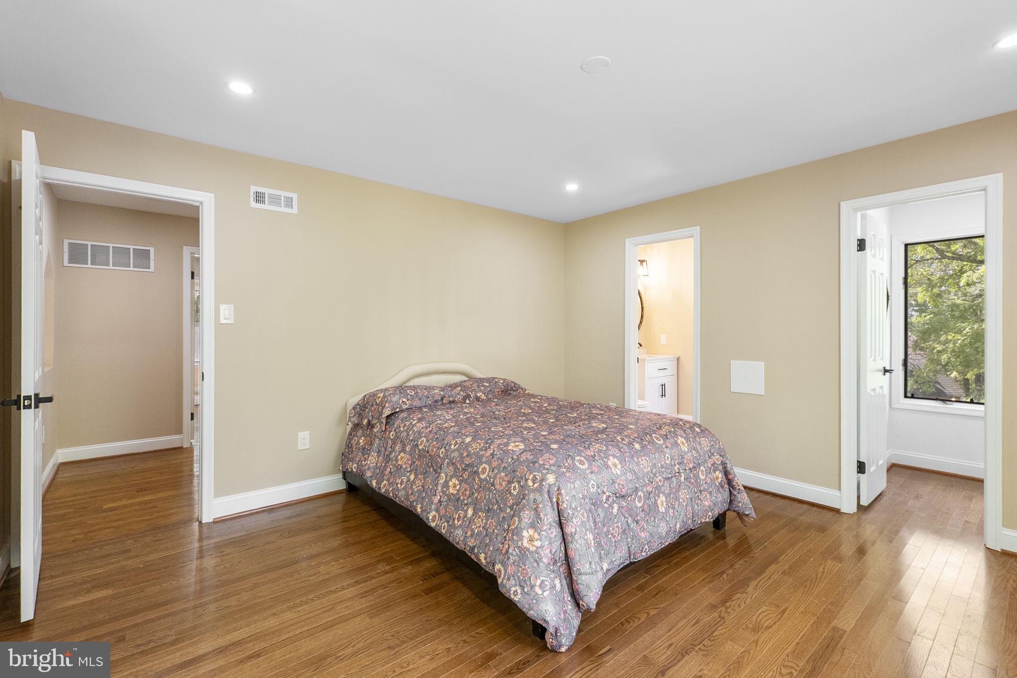 BARNESVILLE OUTSIDE - Residential