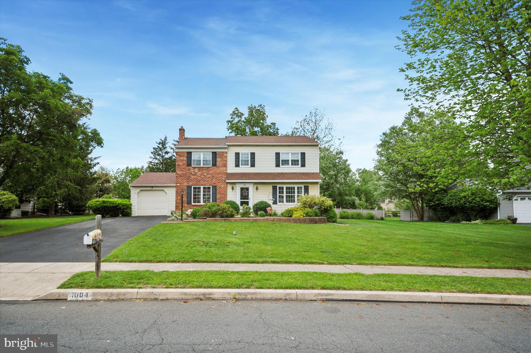 1004 TRUMAN ROAD