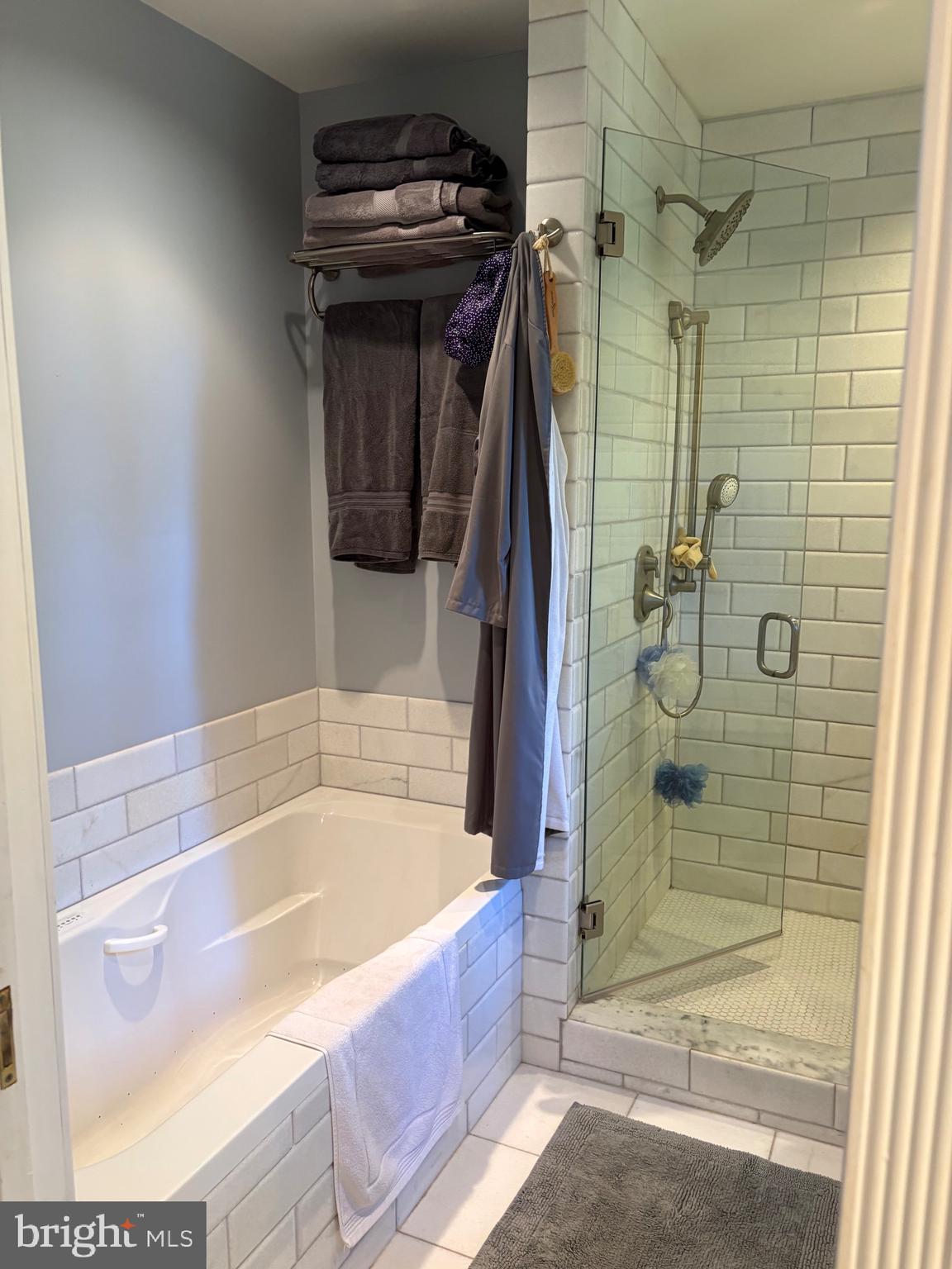 PINE RIDGE - Residential