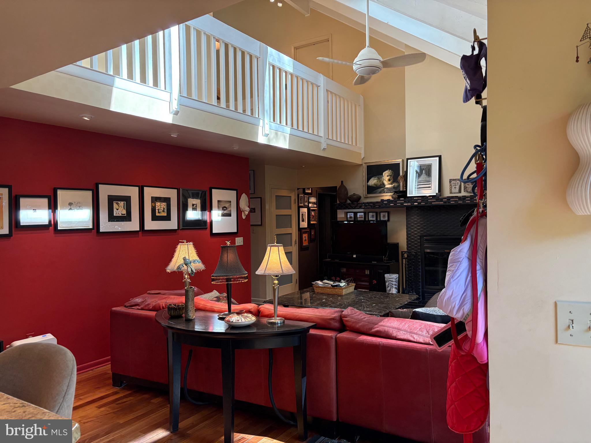 PINE RIDGE - Residential