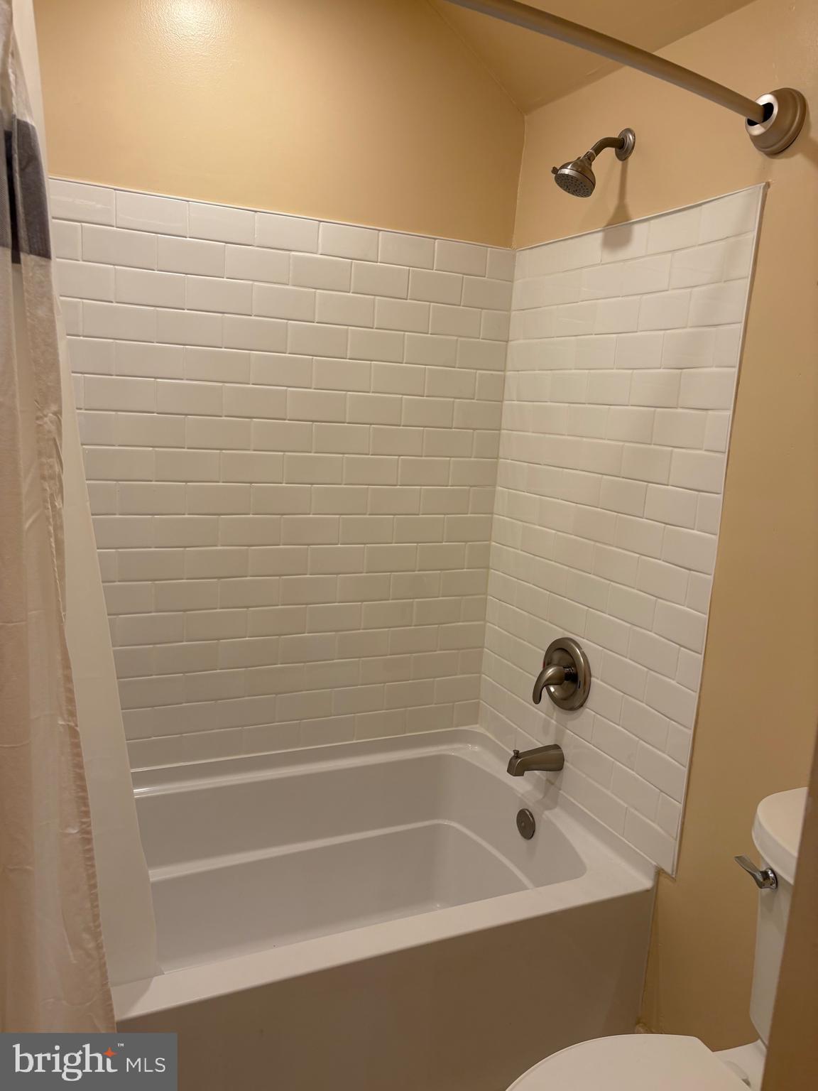 PINE RIDGE - Residential