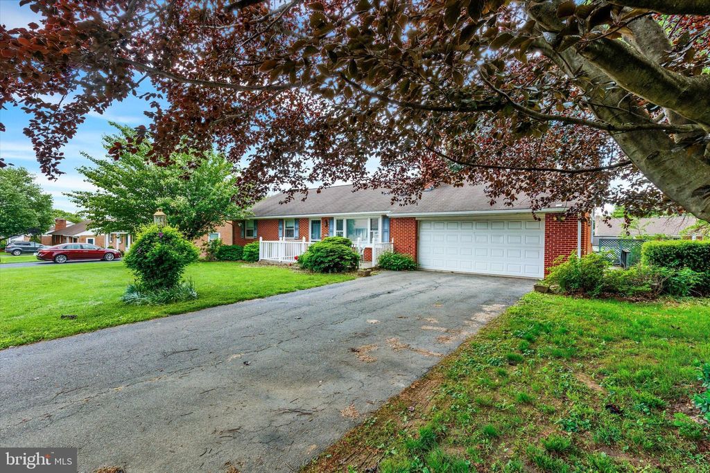 Photo of 38 Homestead Drive, LANCASTER, PA 17602 (MLS # PALA2070042)