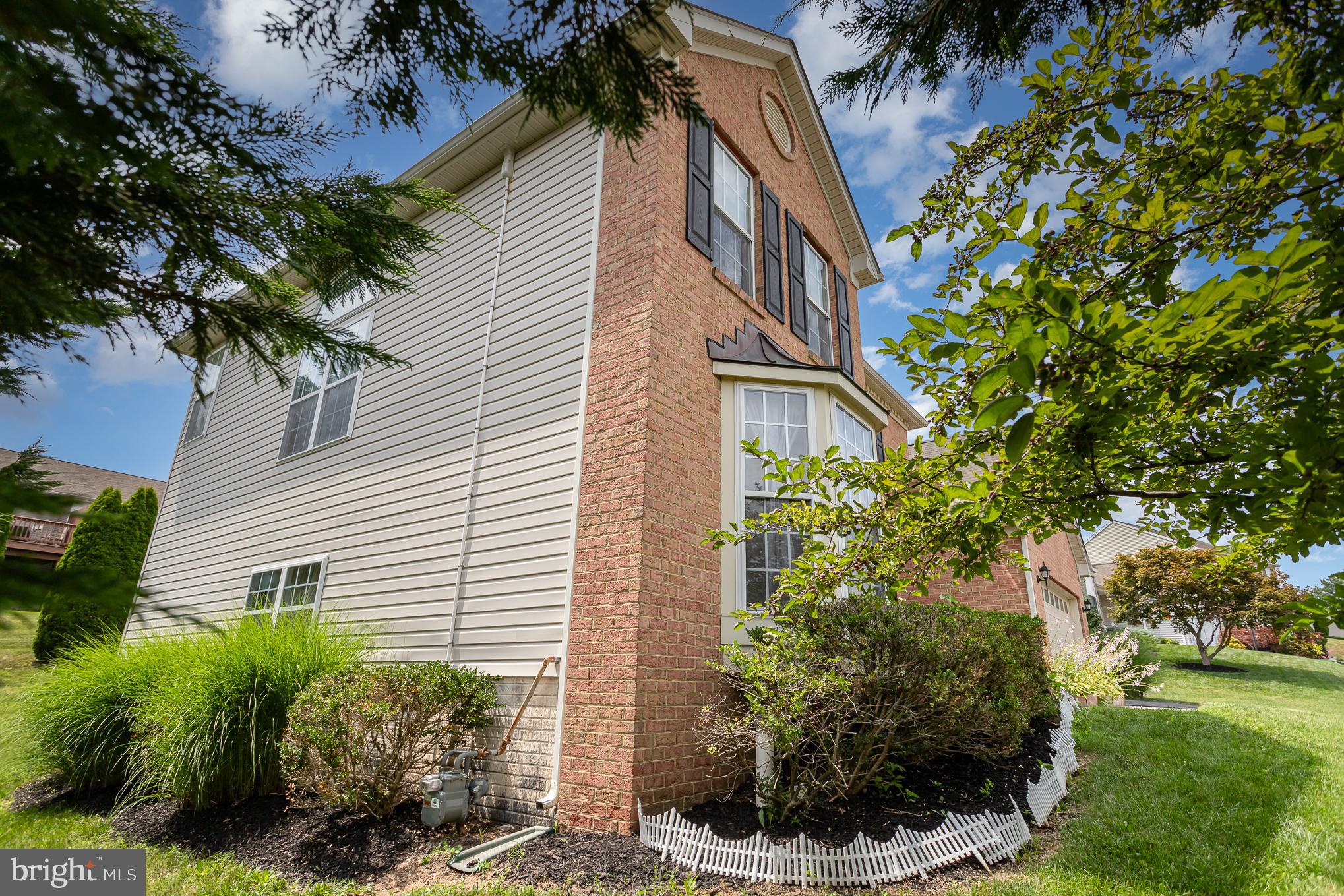 7485 SENECA RIDGE DRIVE