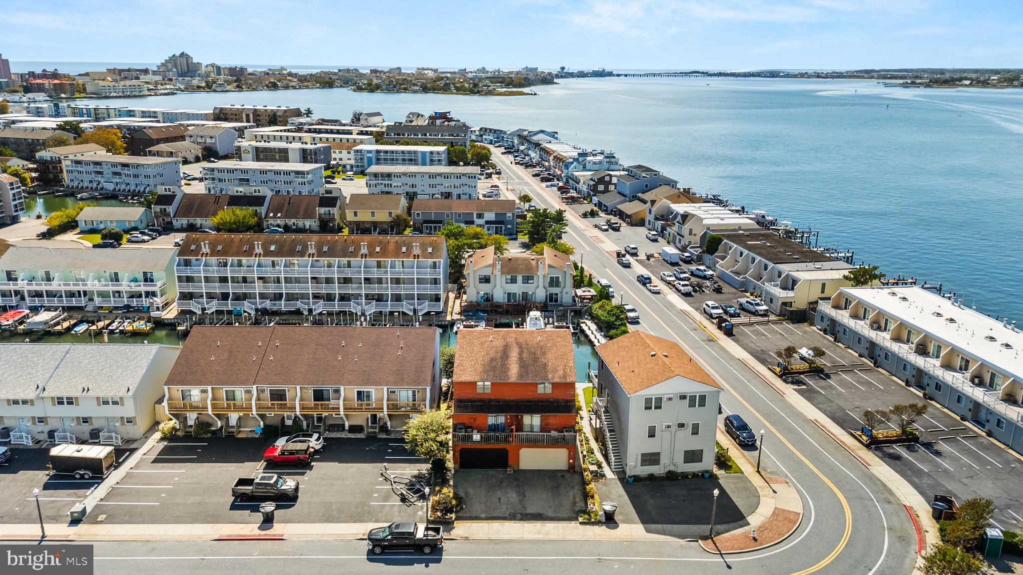 BAYSHORE ESTATES - Residential