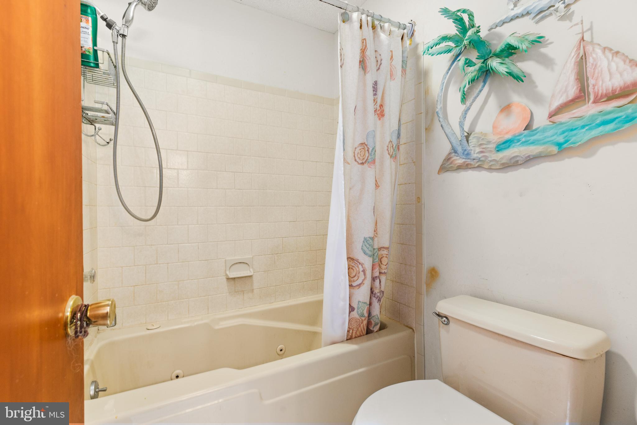 BAYSHORE ESTATES - Residential