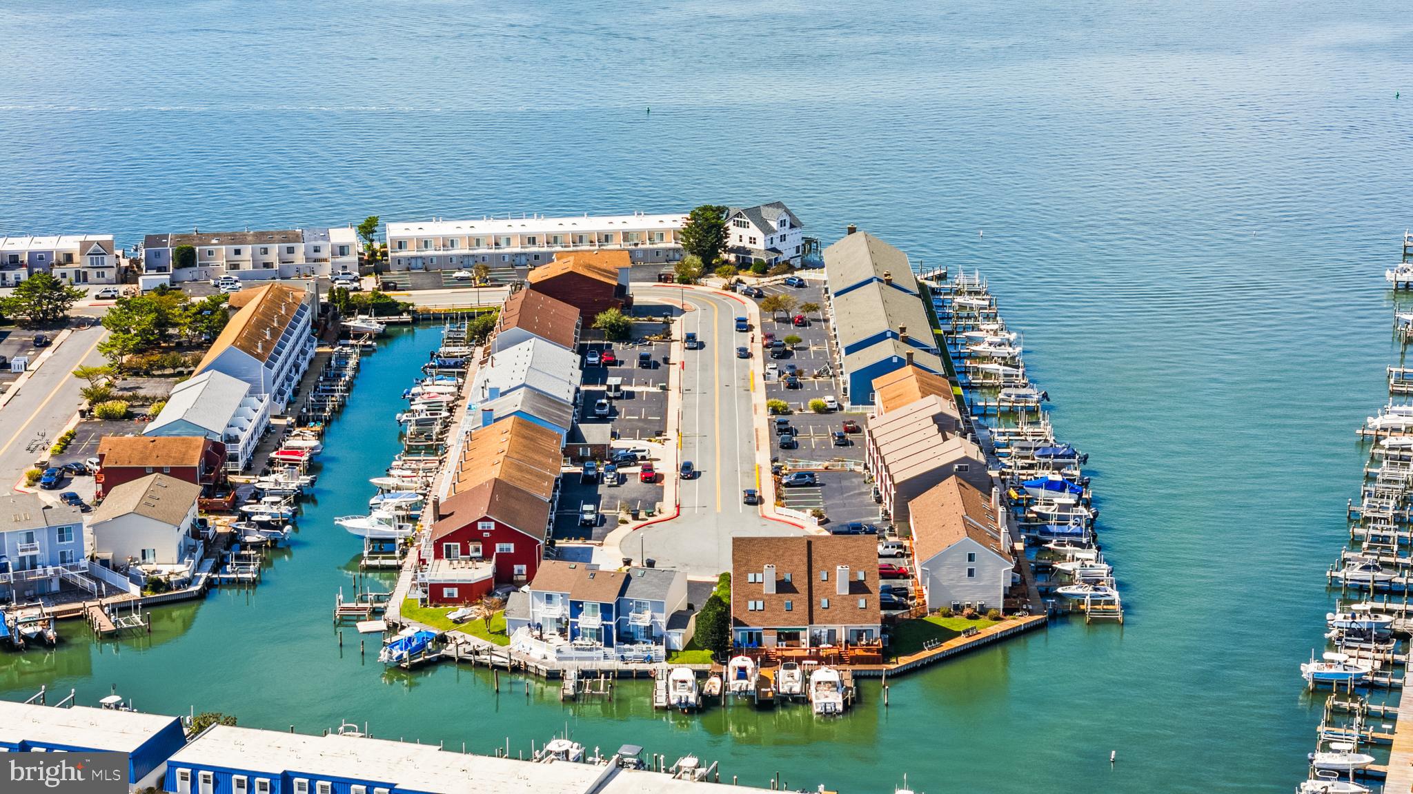 BAYSHORE ESTATES - Residential