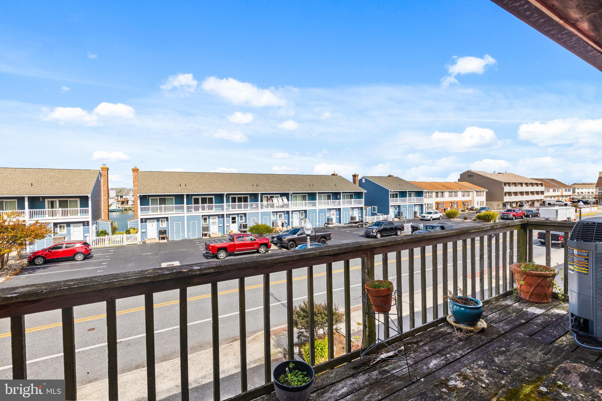 BAYSHORE ESTATES - Residential