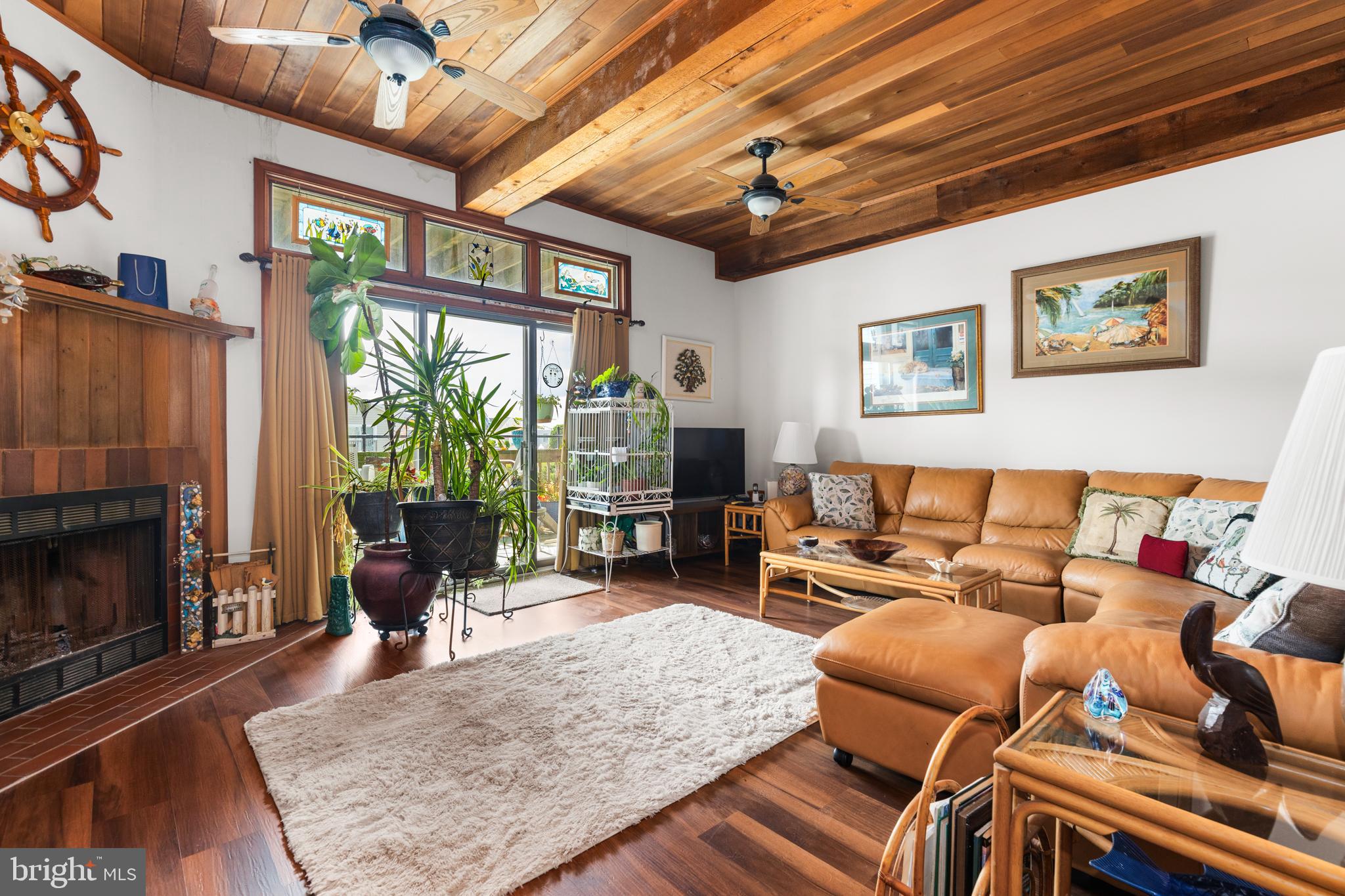 BAYSHORE ESTATES - Residential