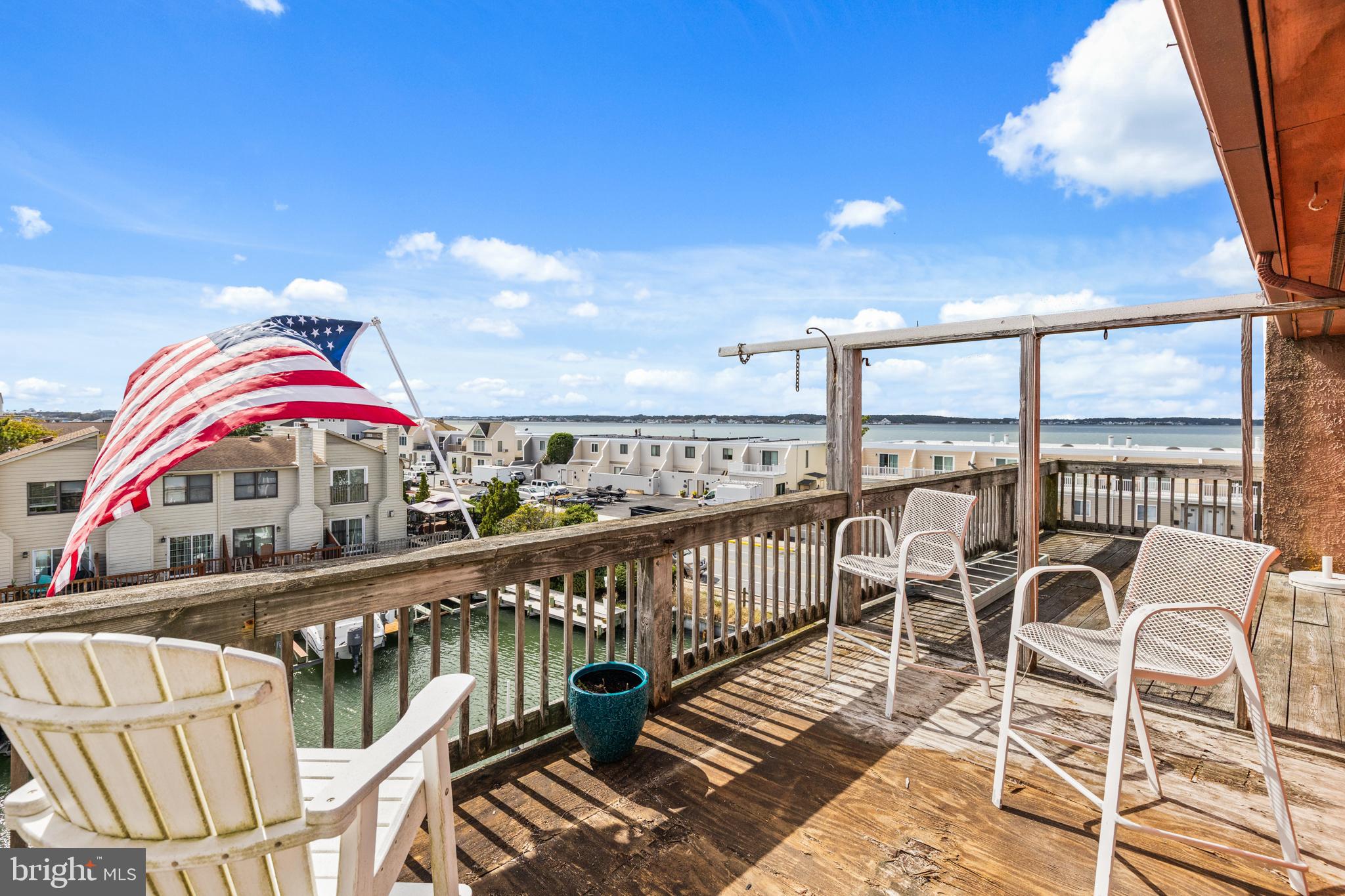 BAYSHORE ESTATES - Residential