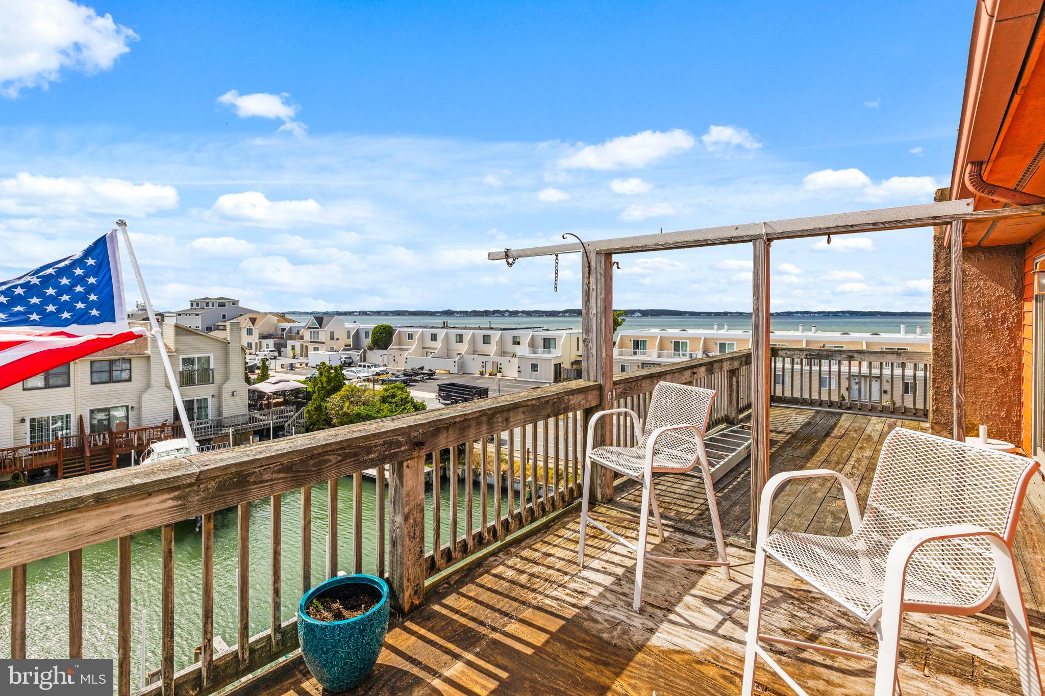 BAYSHORE ESTATES - Residential