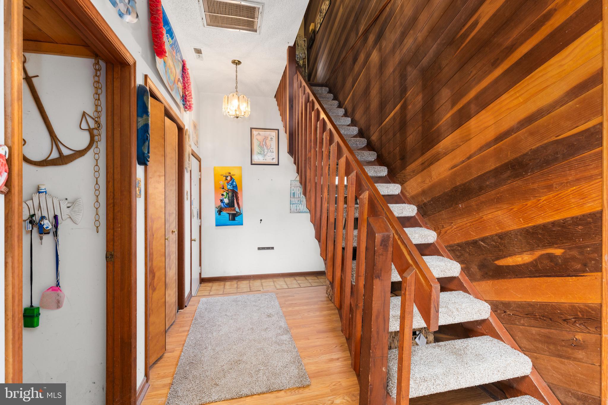 BAYSHORE ESTATES - Residential