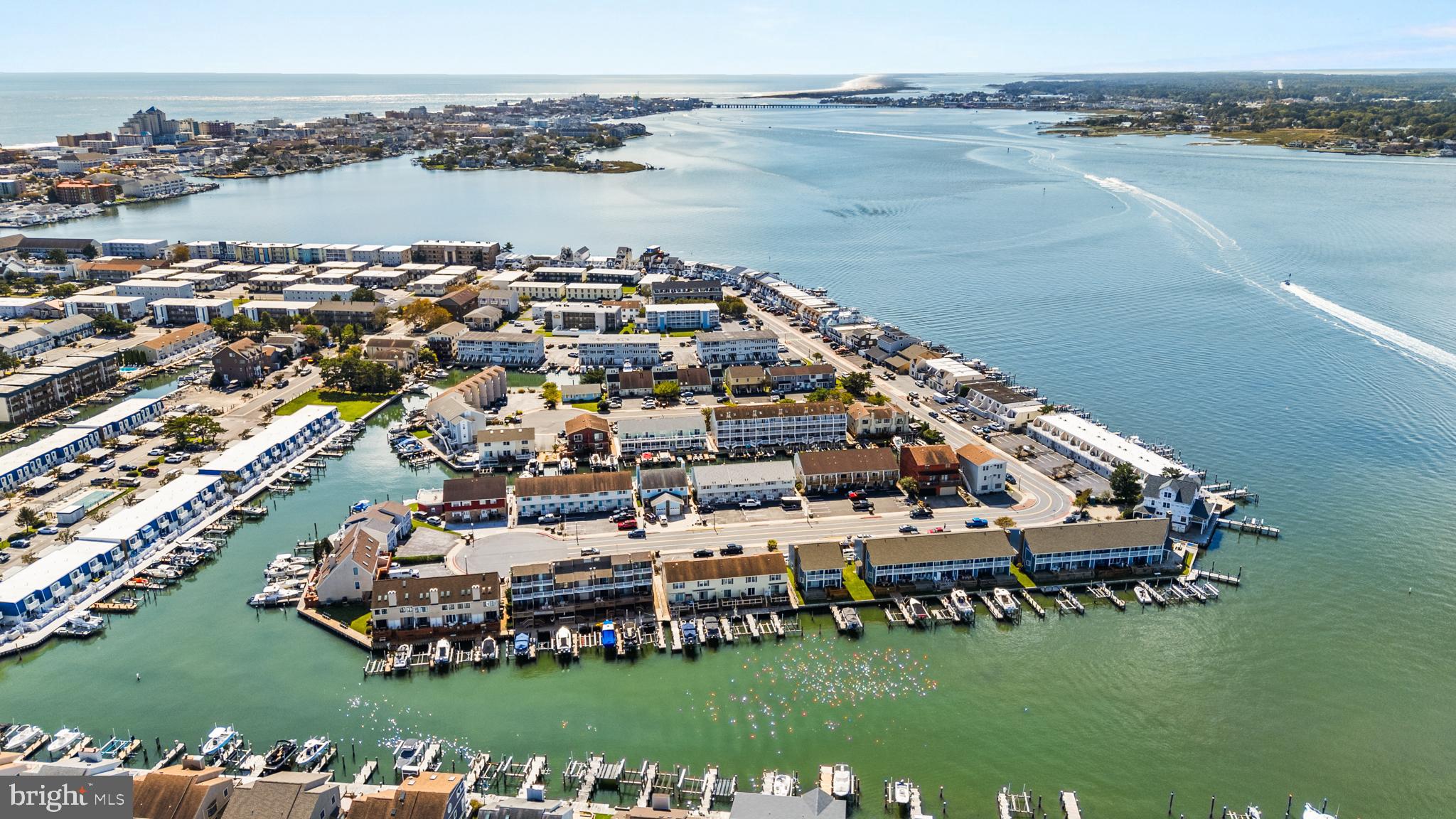 BAYSHORE ESTATES - Residential