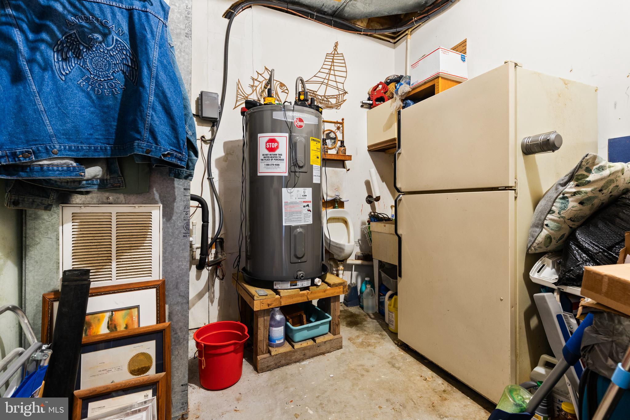 BAYSHORE ESTATES - Residential