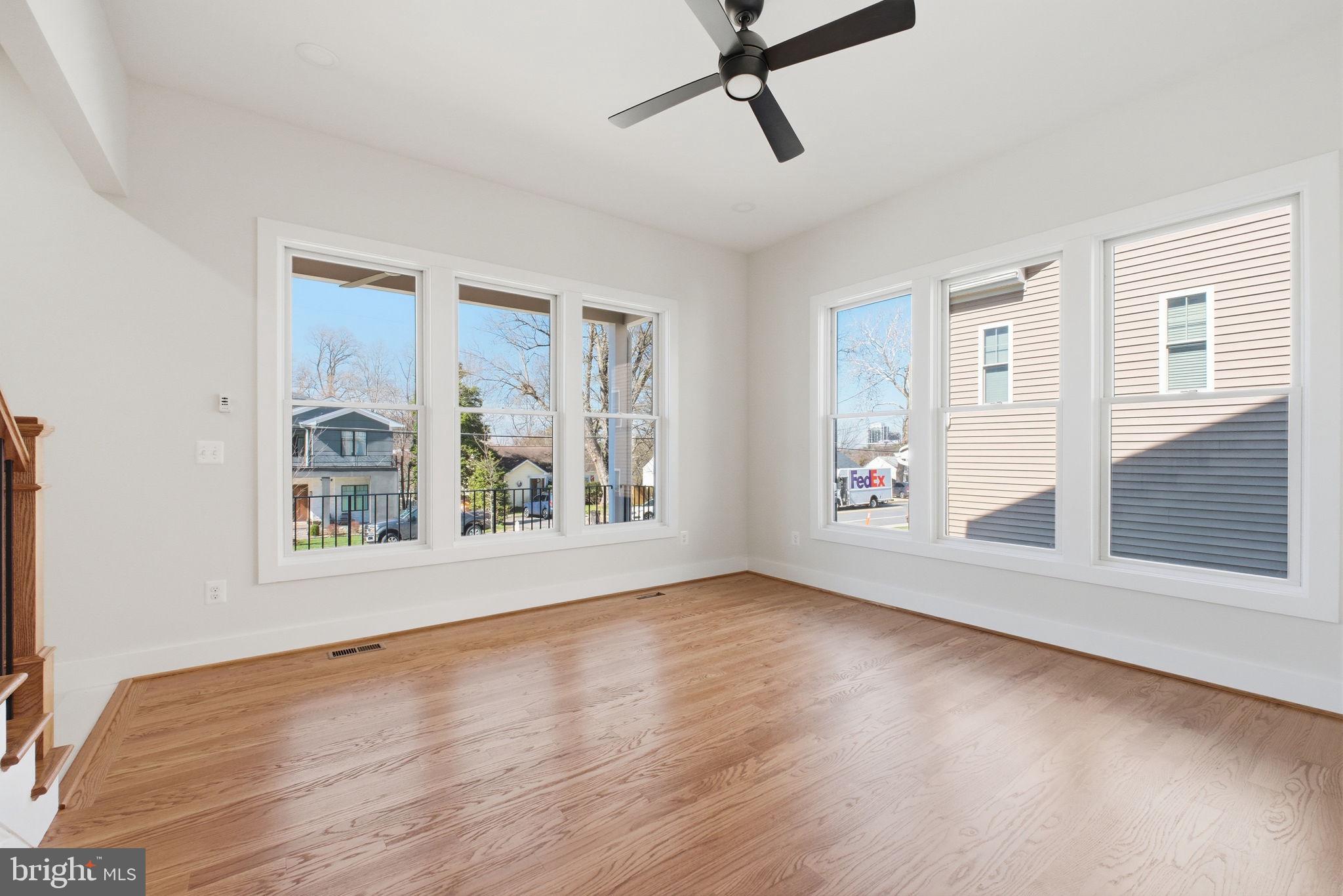 PIMMIT HILLS - Residential