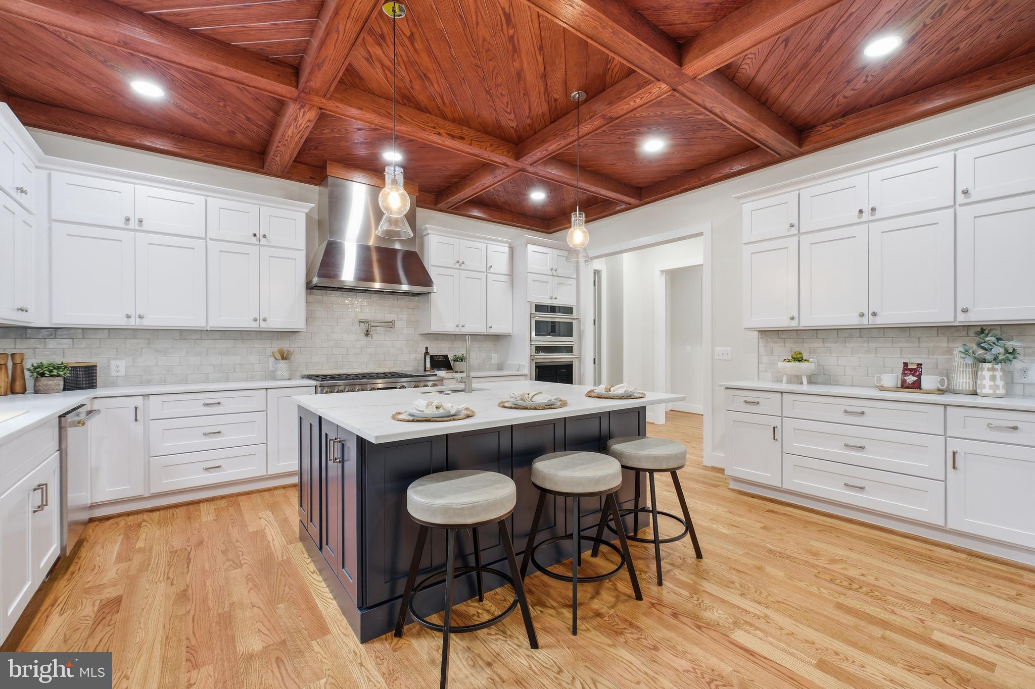 PIMMIT HILLS - Residential