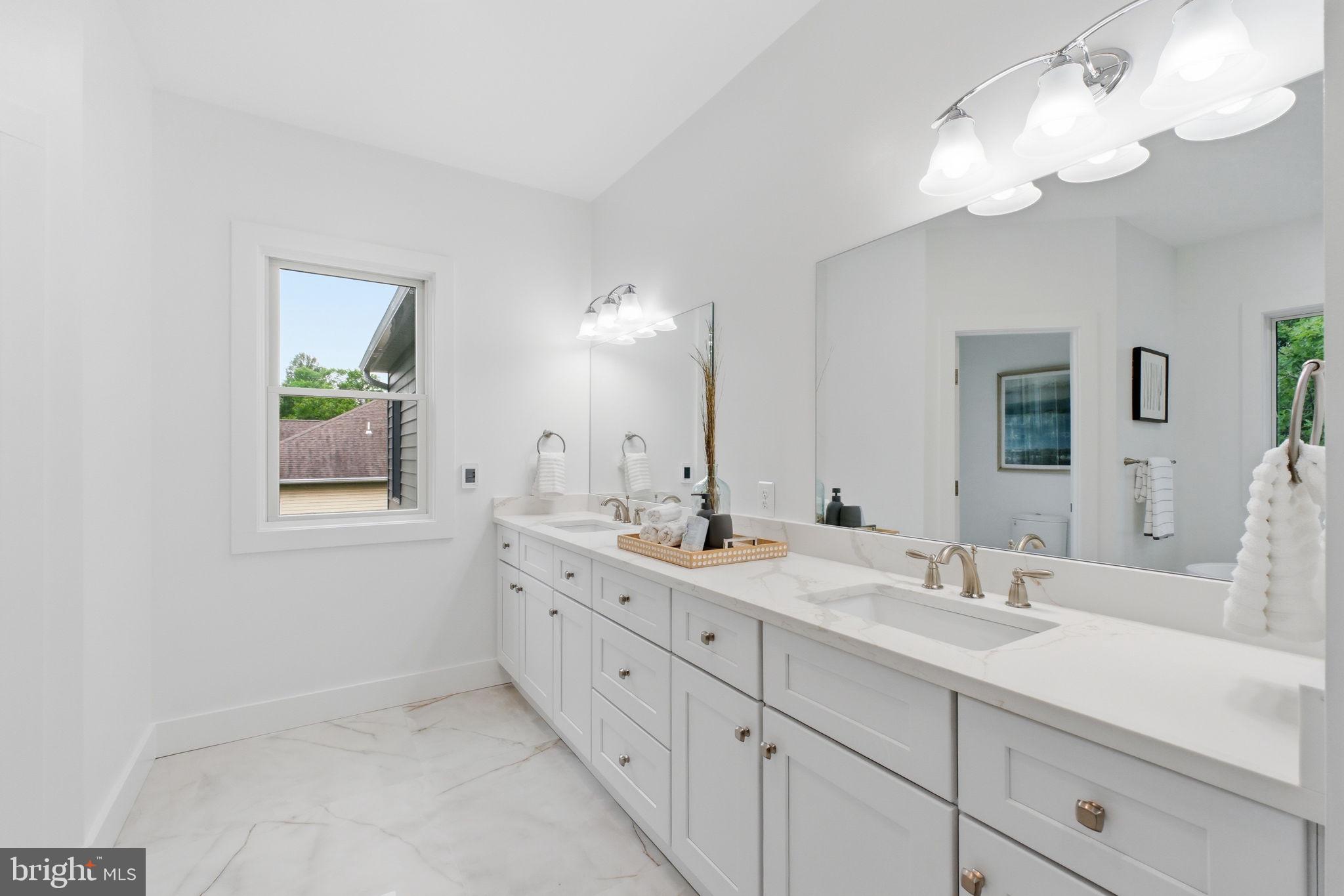 PIMMIT HILLS - Residential
