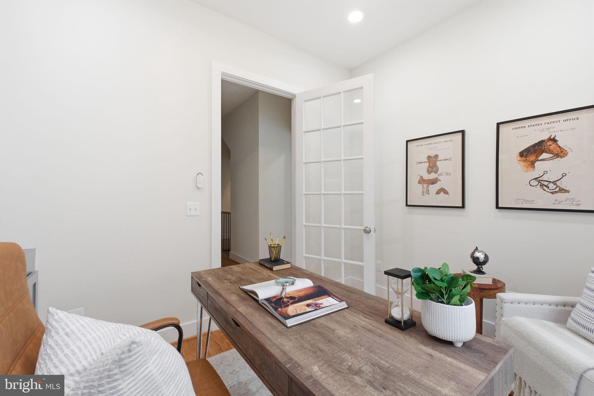 PIMMIT HILLS - Residential