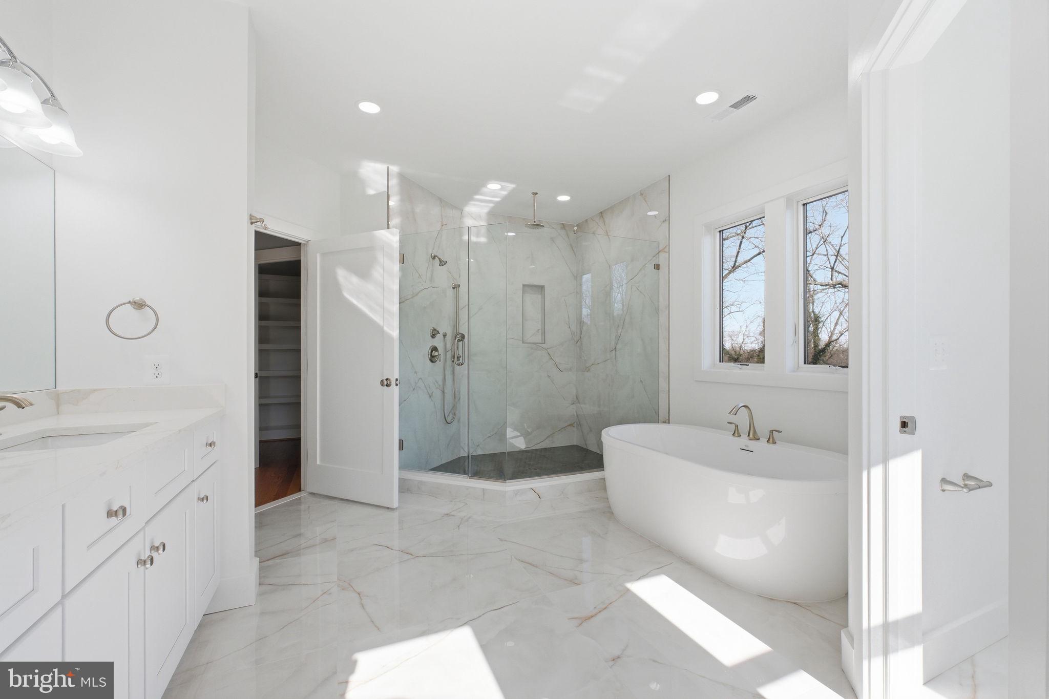 PIMMIT HILLS - Residential