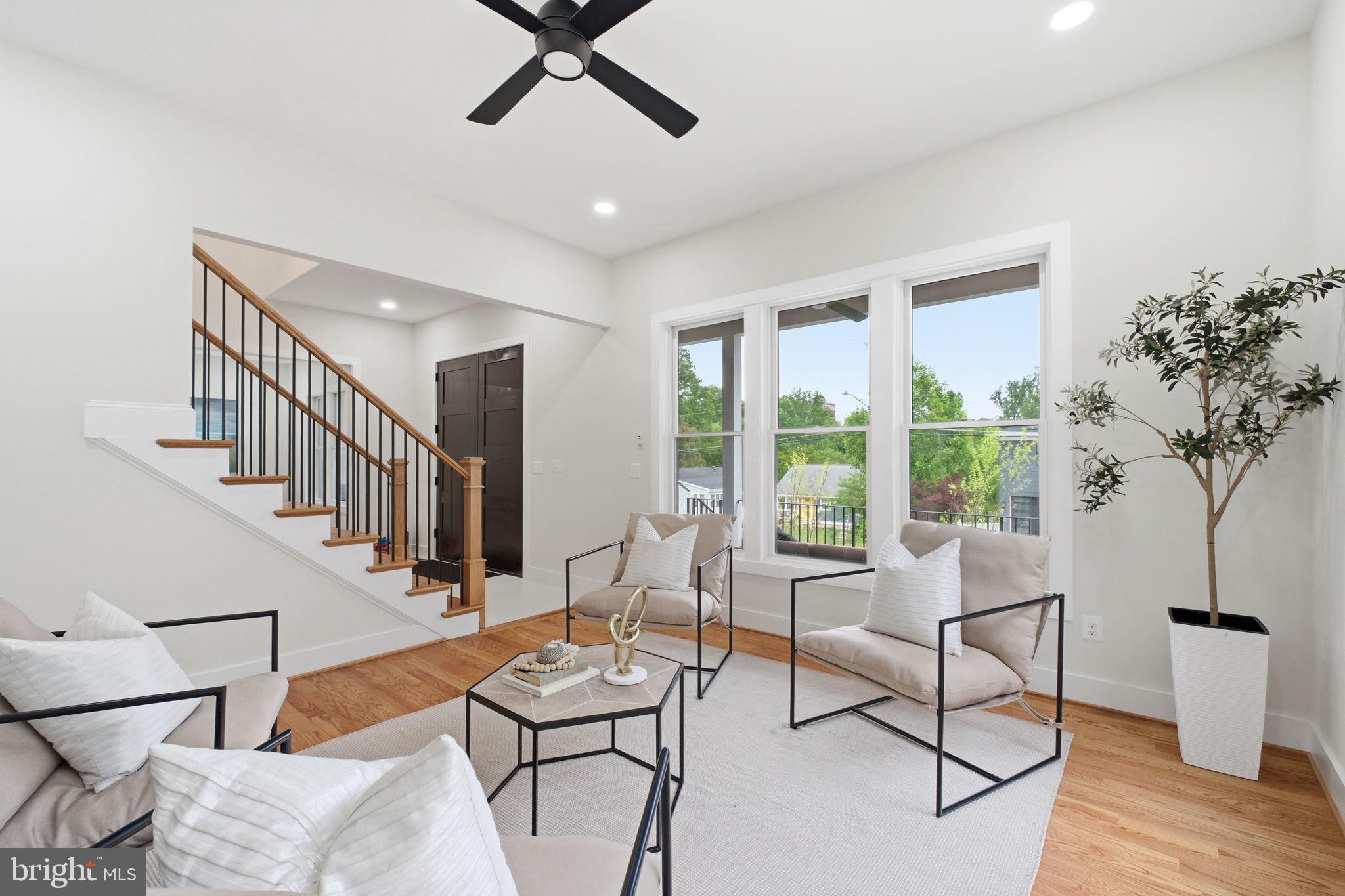 PIMMIT HILLS - Residential