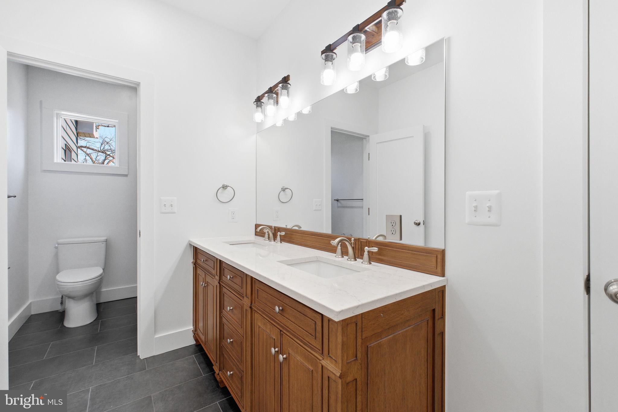 PIMMIT HILLS - Residential