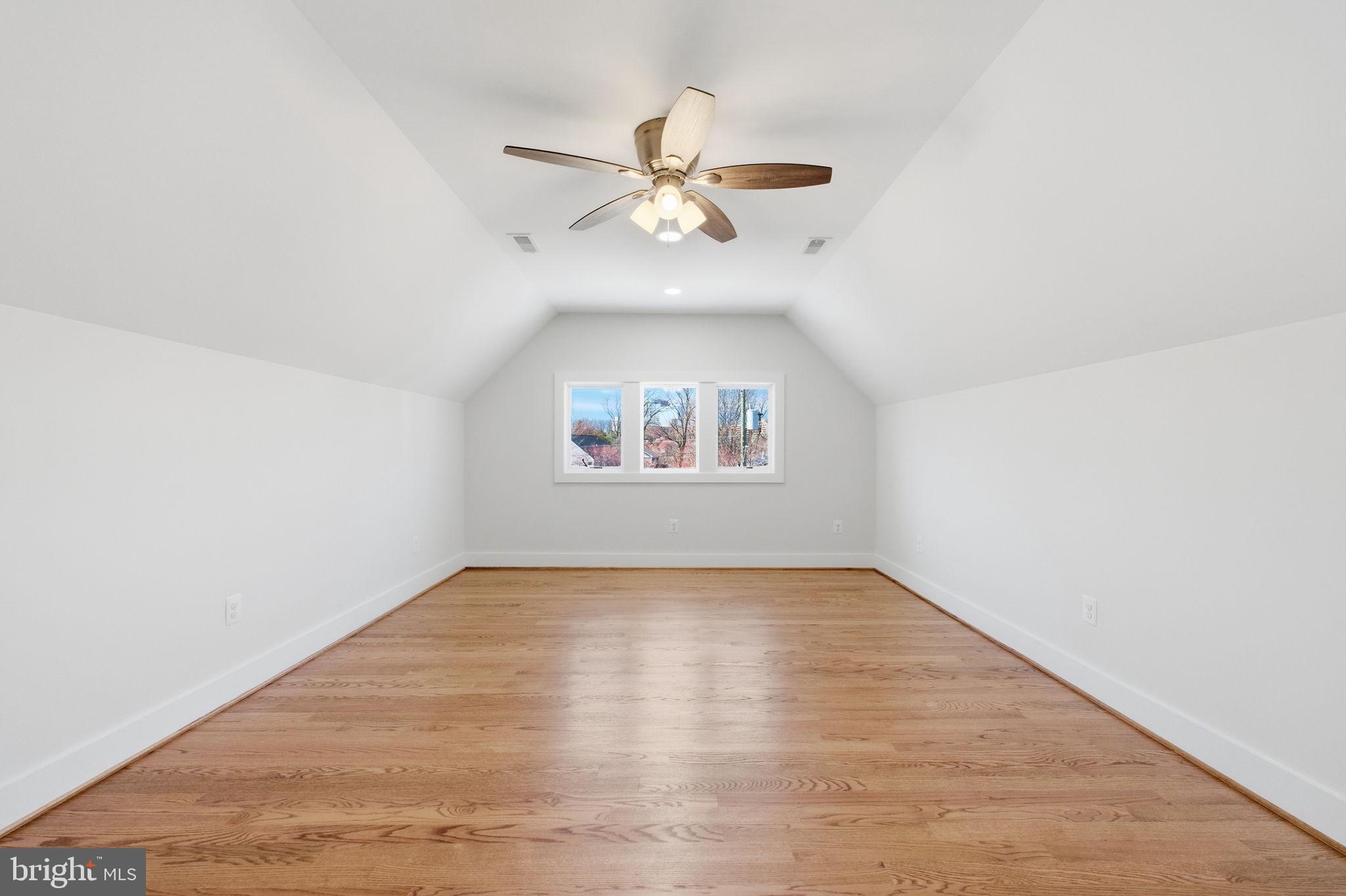 PIMMIT HILLS - Residential