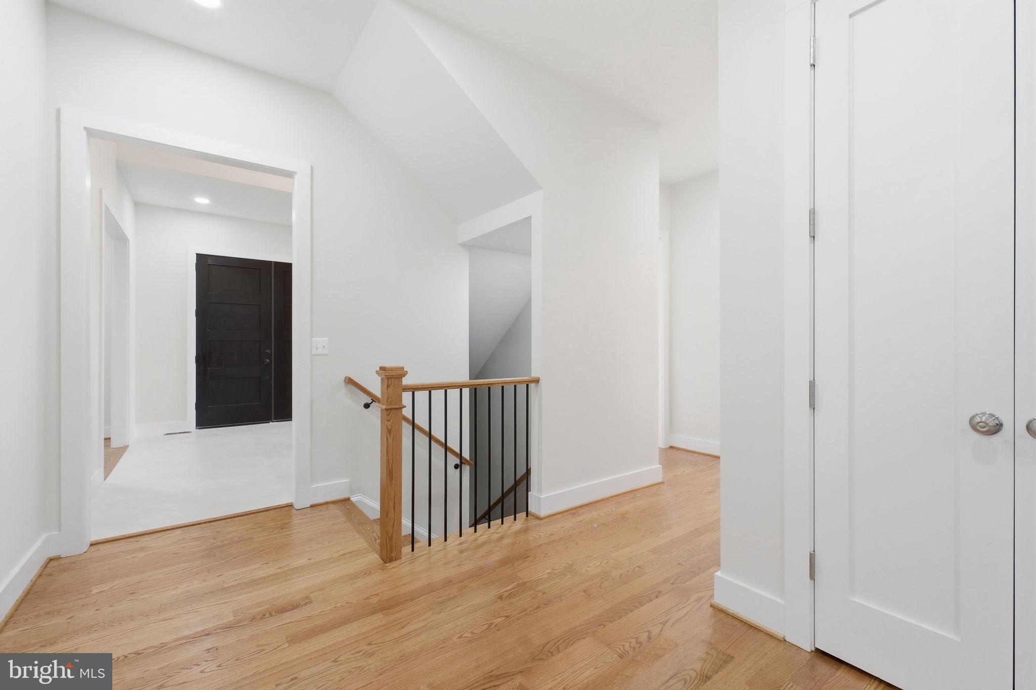 PIMMIT HILLS - Residential