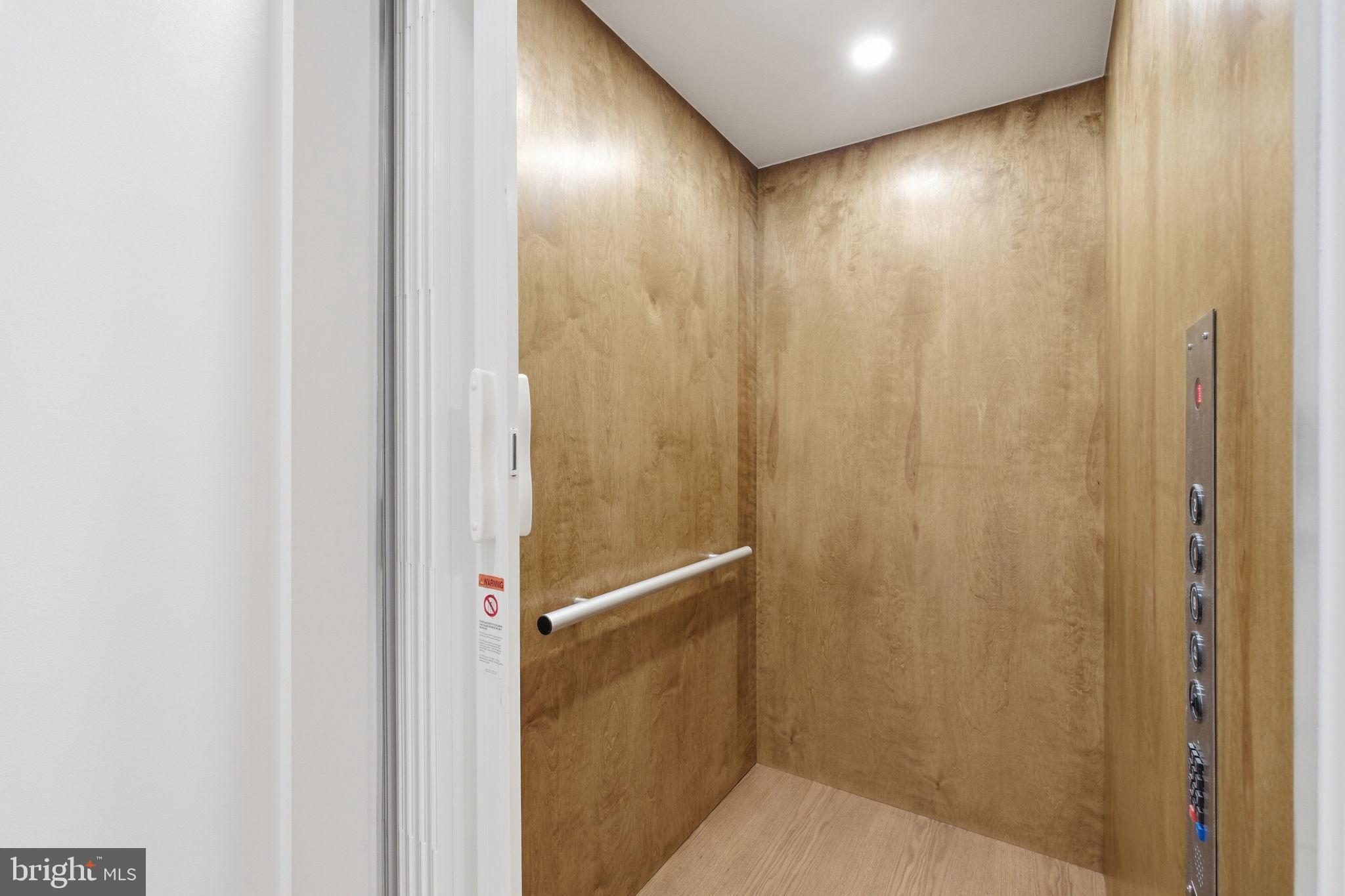 PIMMIT HILLS - Residential